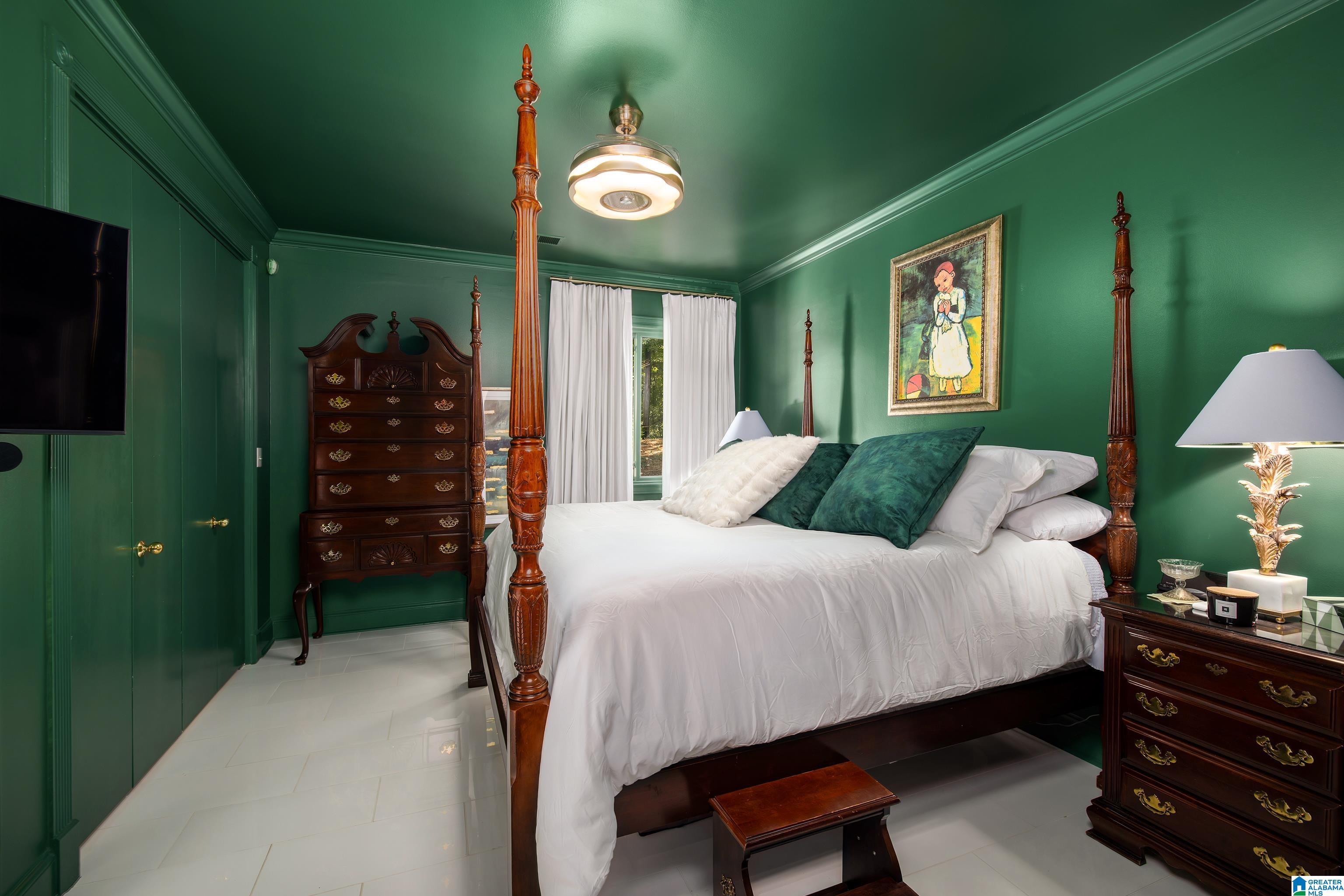 3525 SHANDWICK PLACE