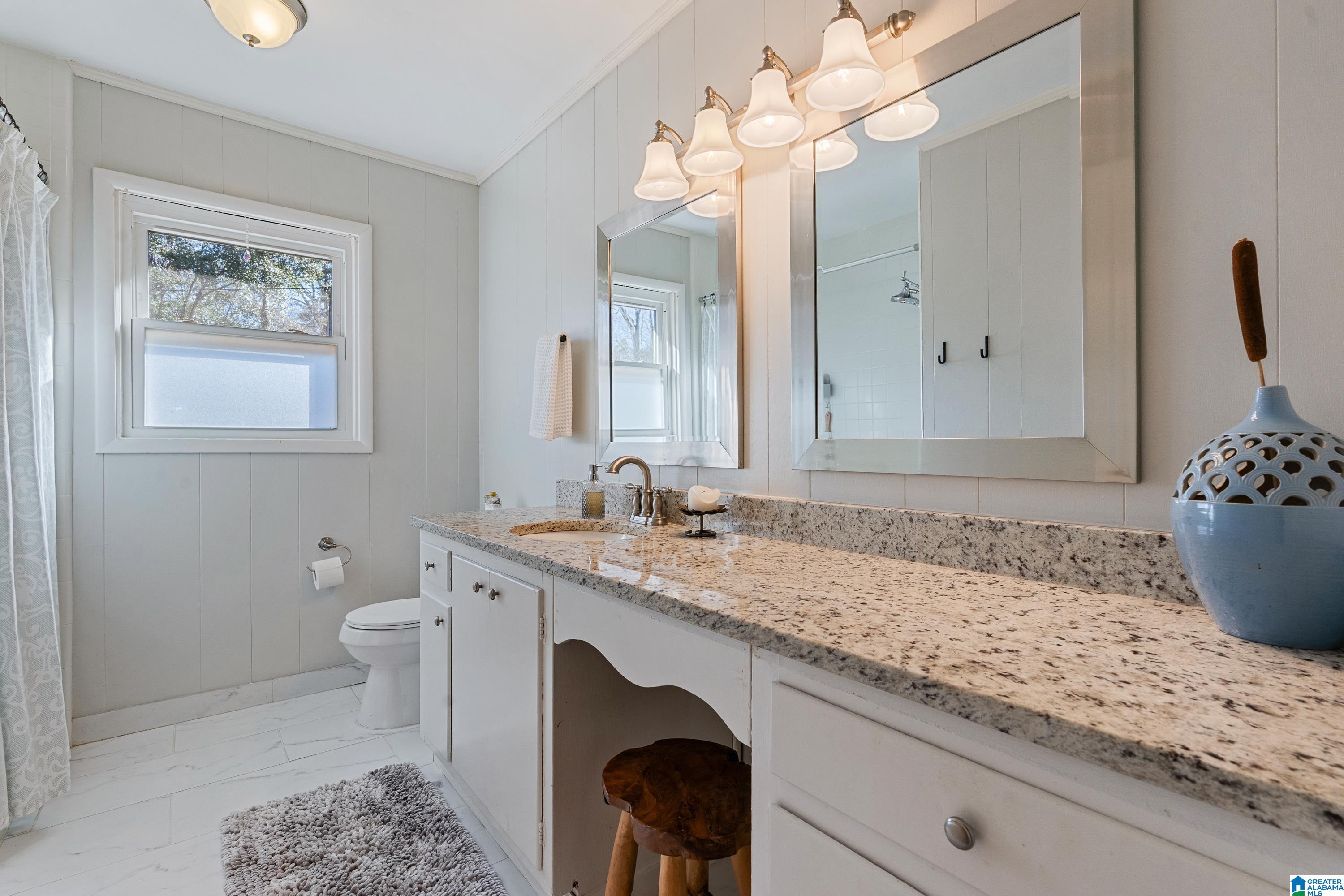 669 RIDGE TOP CIRCLE