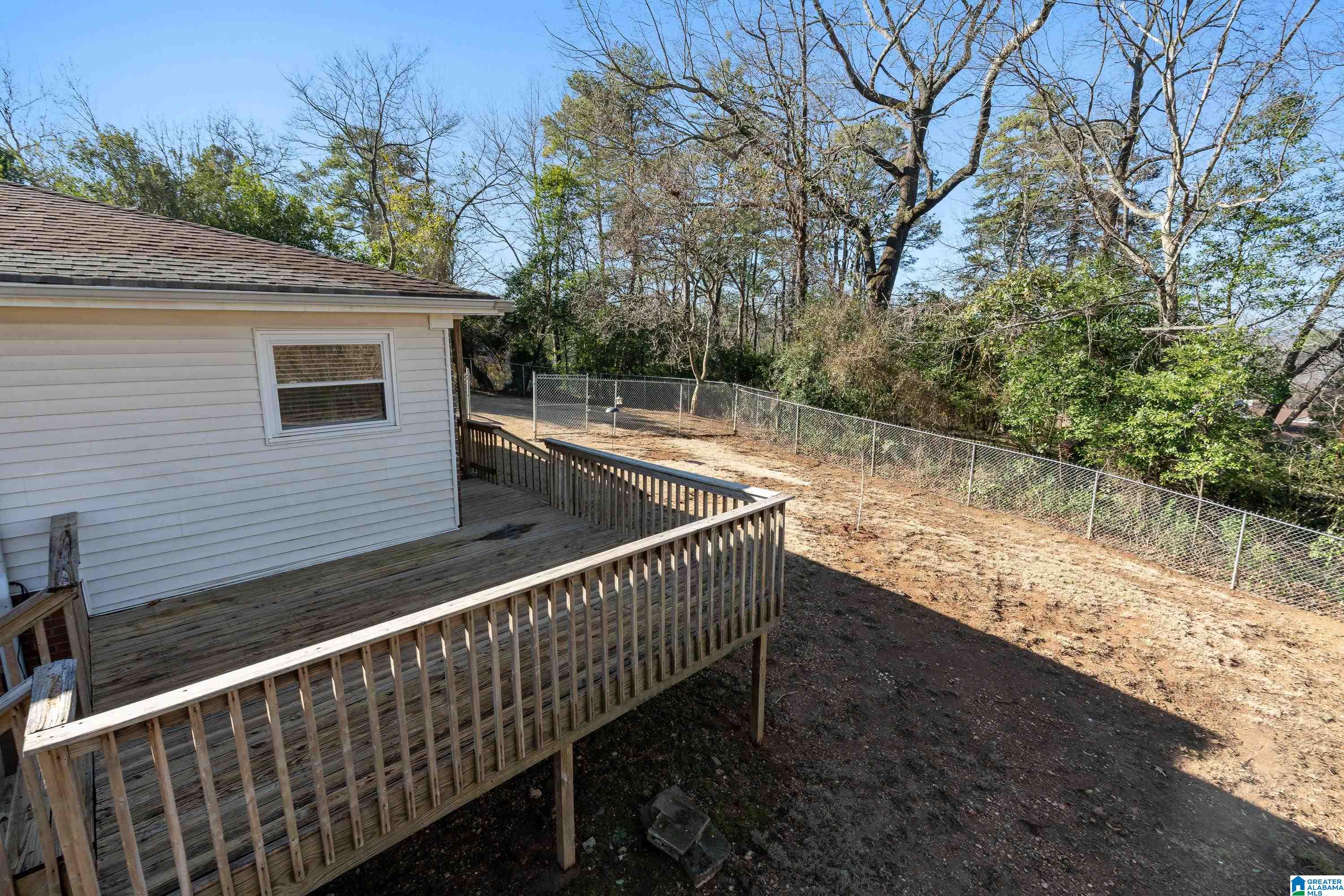 669 RIDGE TOP CIRCLE