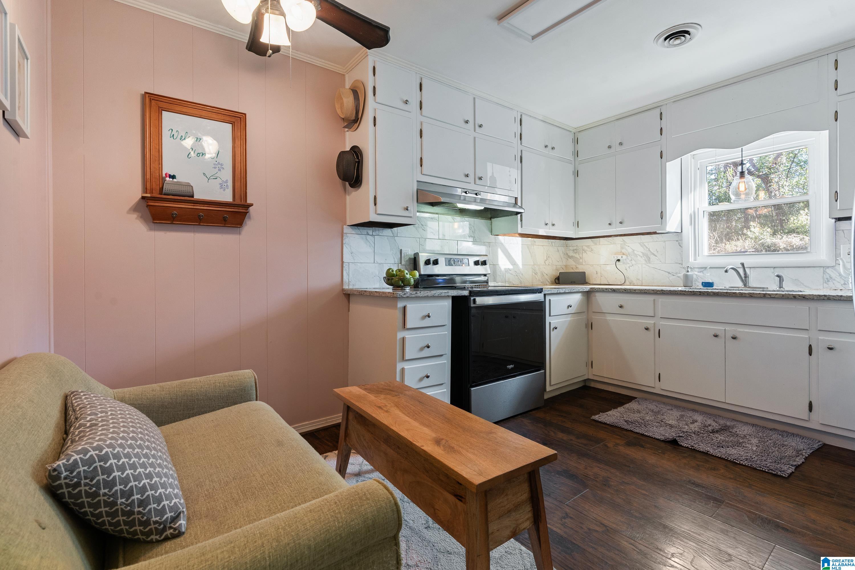 669 RIDGE TOP CIRCLE