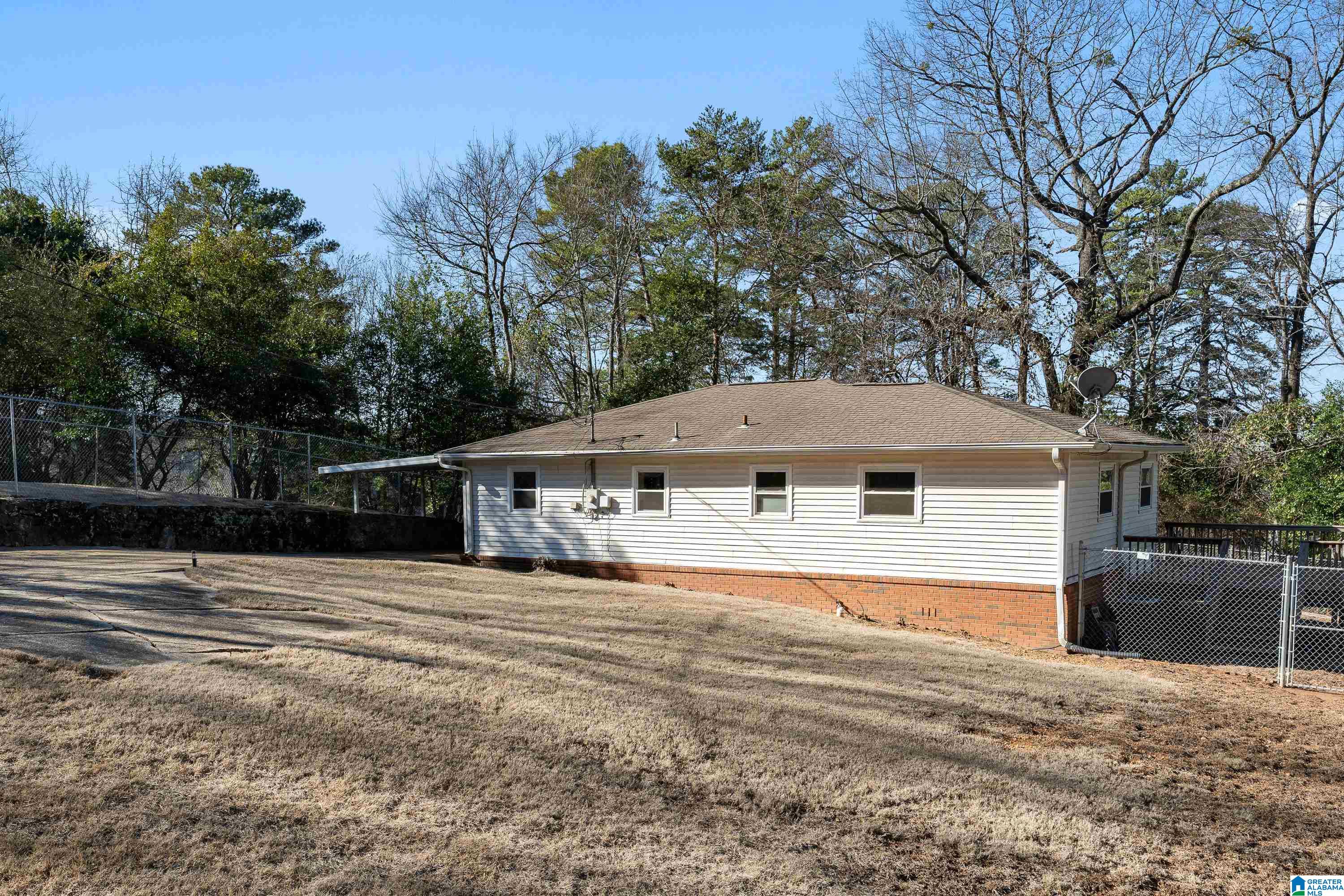 669 RIDGE TOP CIRCLE