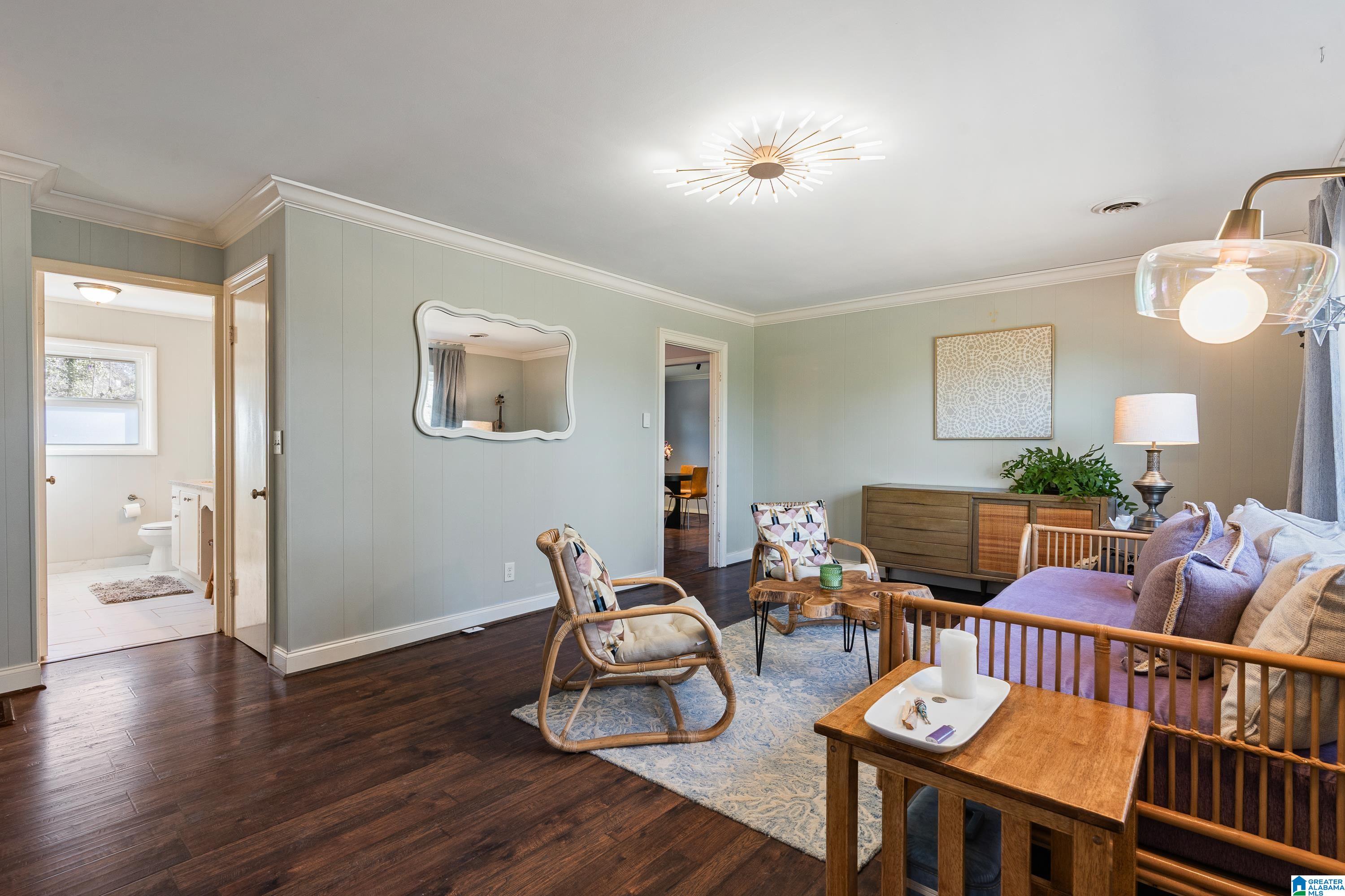 669 RIDGE TOP CIRCLE