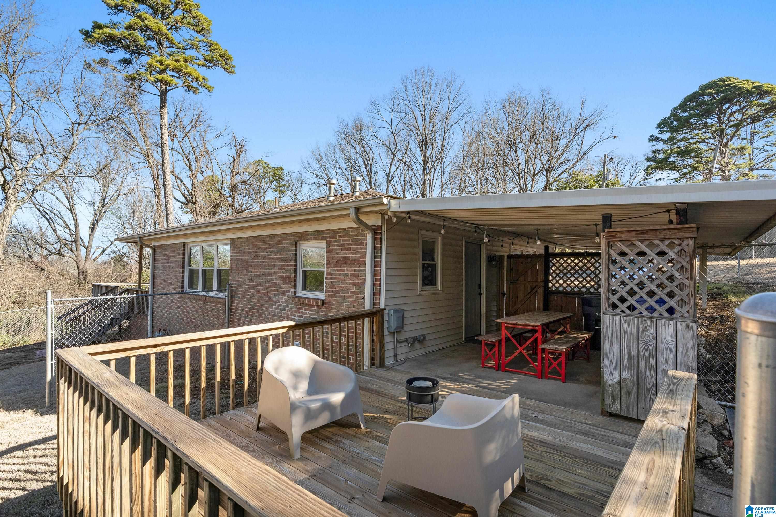 669 RIDGE TOP CIRCLE