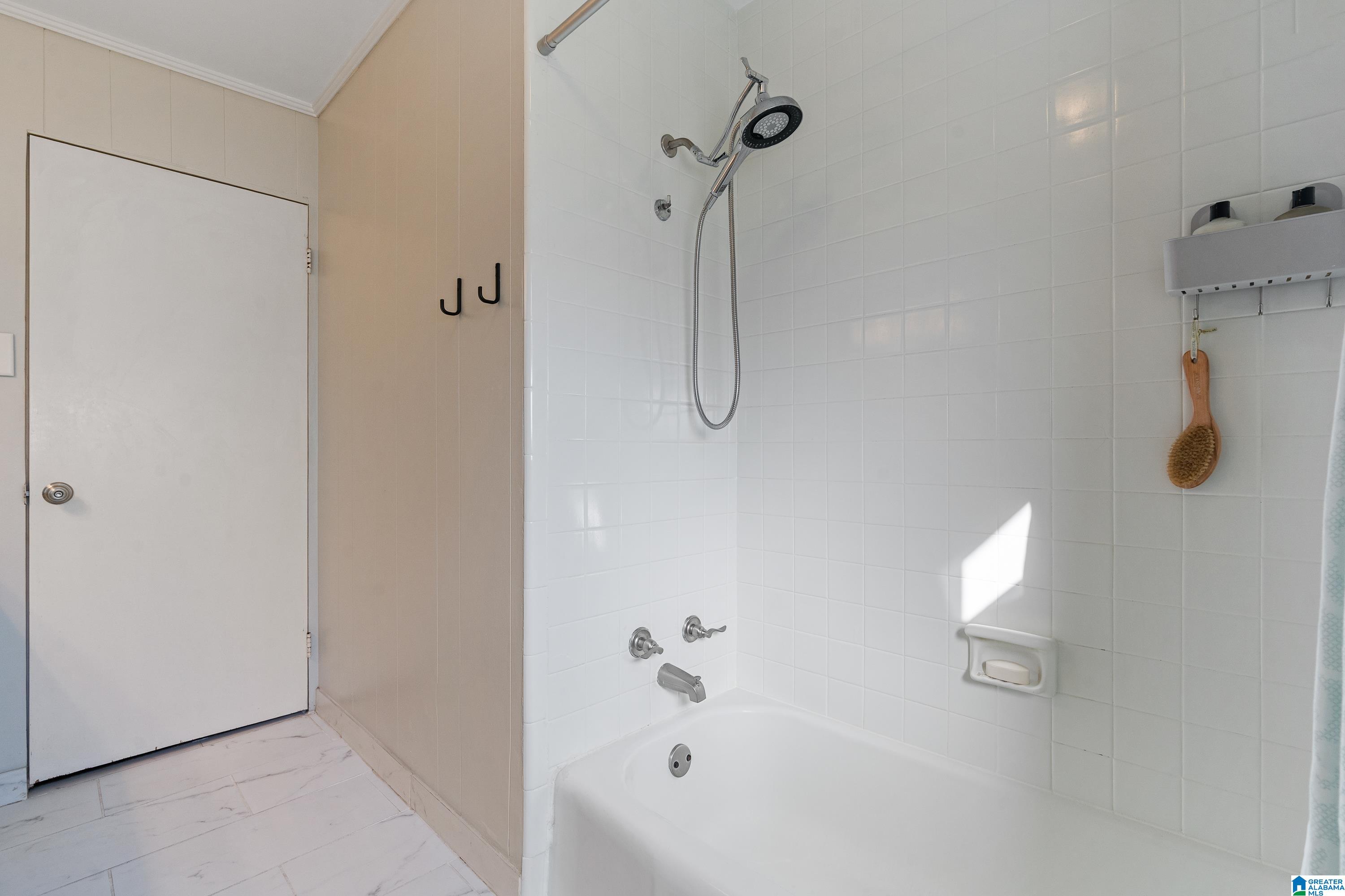 669 RIDGE TOP CIRCLE