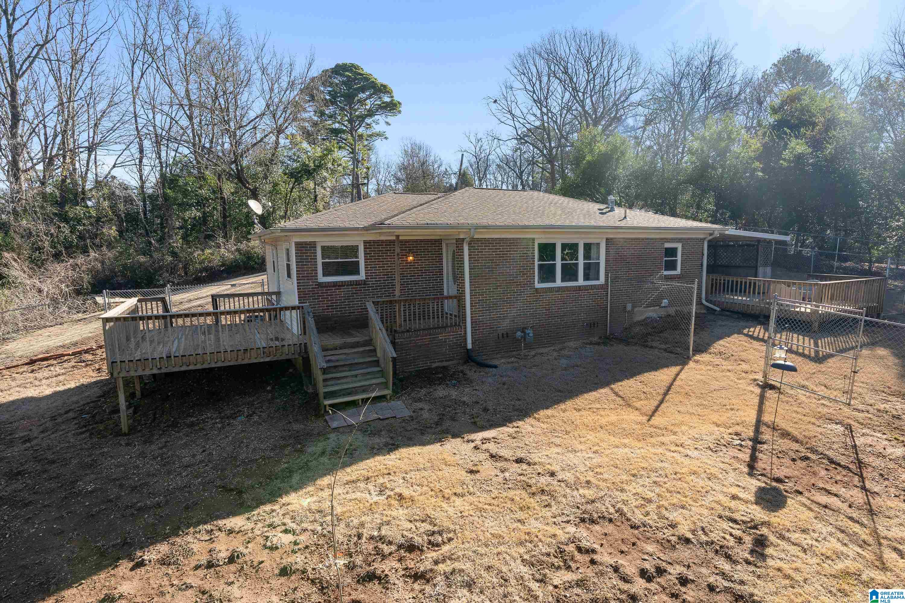 669 RIDGE TOP CIRCLE