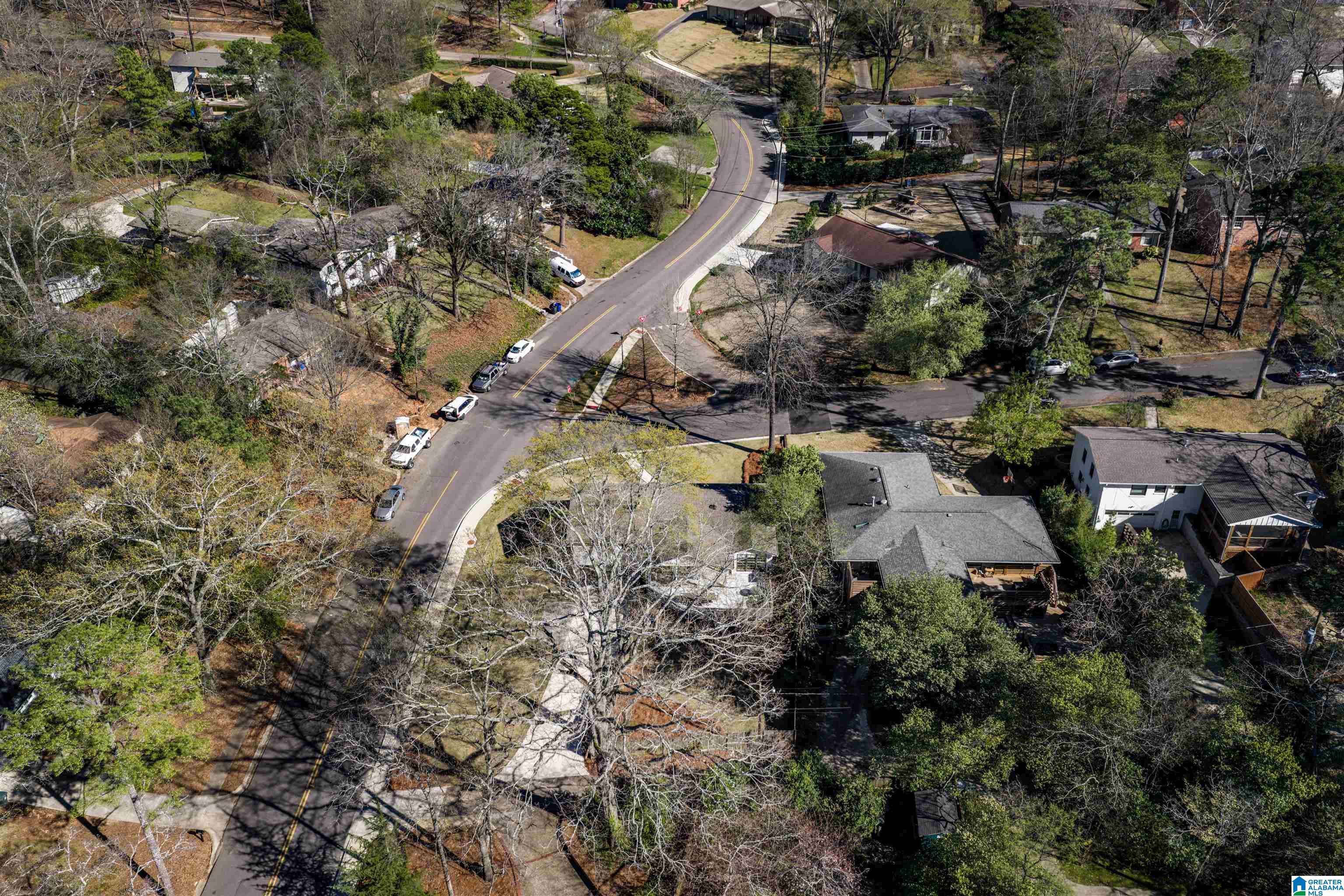900 LANDALE ROAD