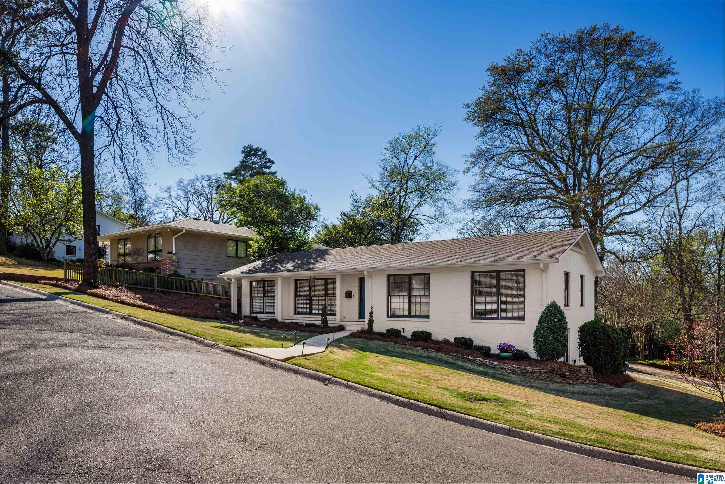 900 LANDALE ROAD