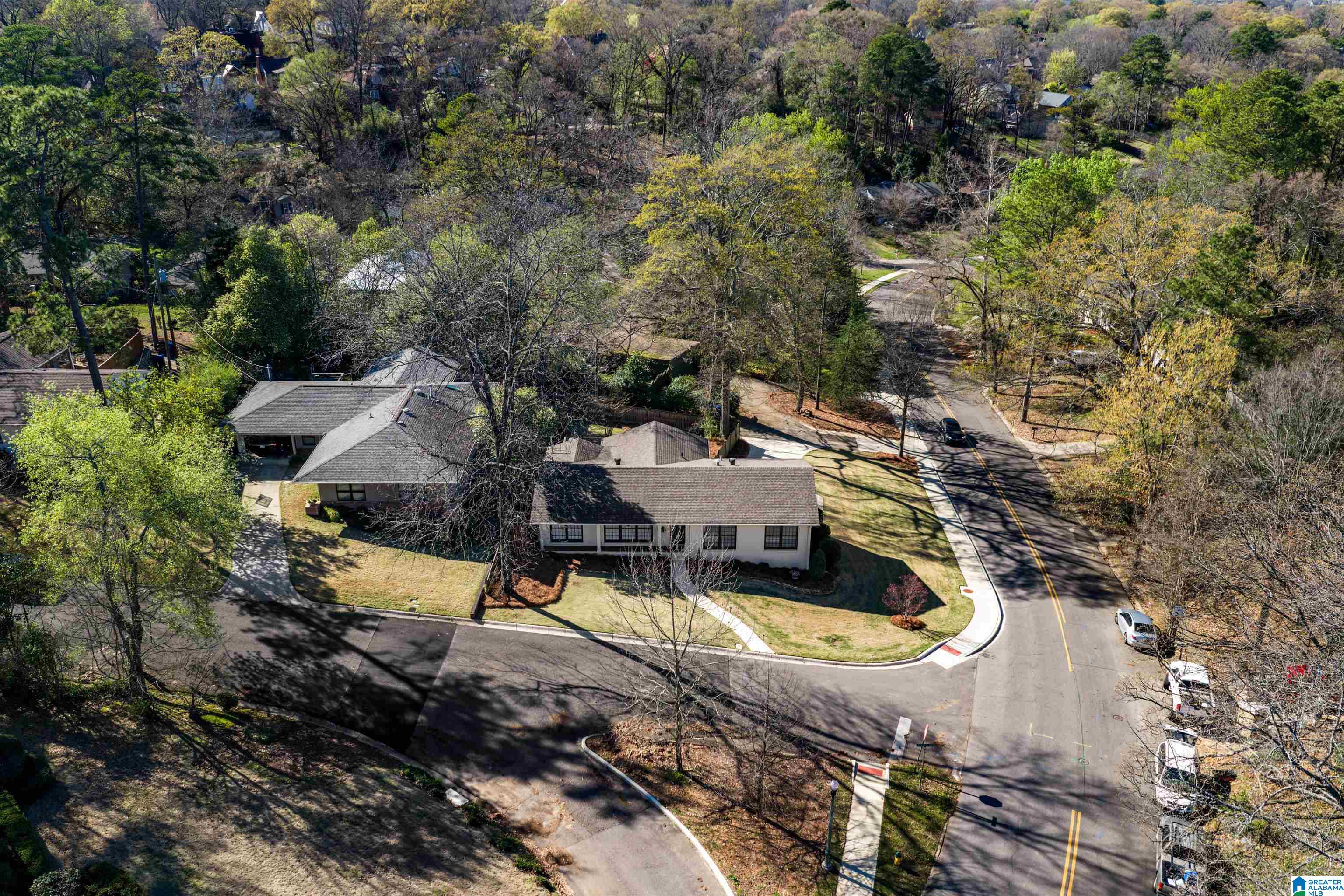 900 LANDALE ROAD