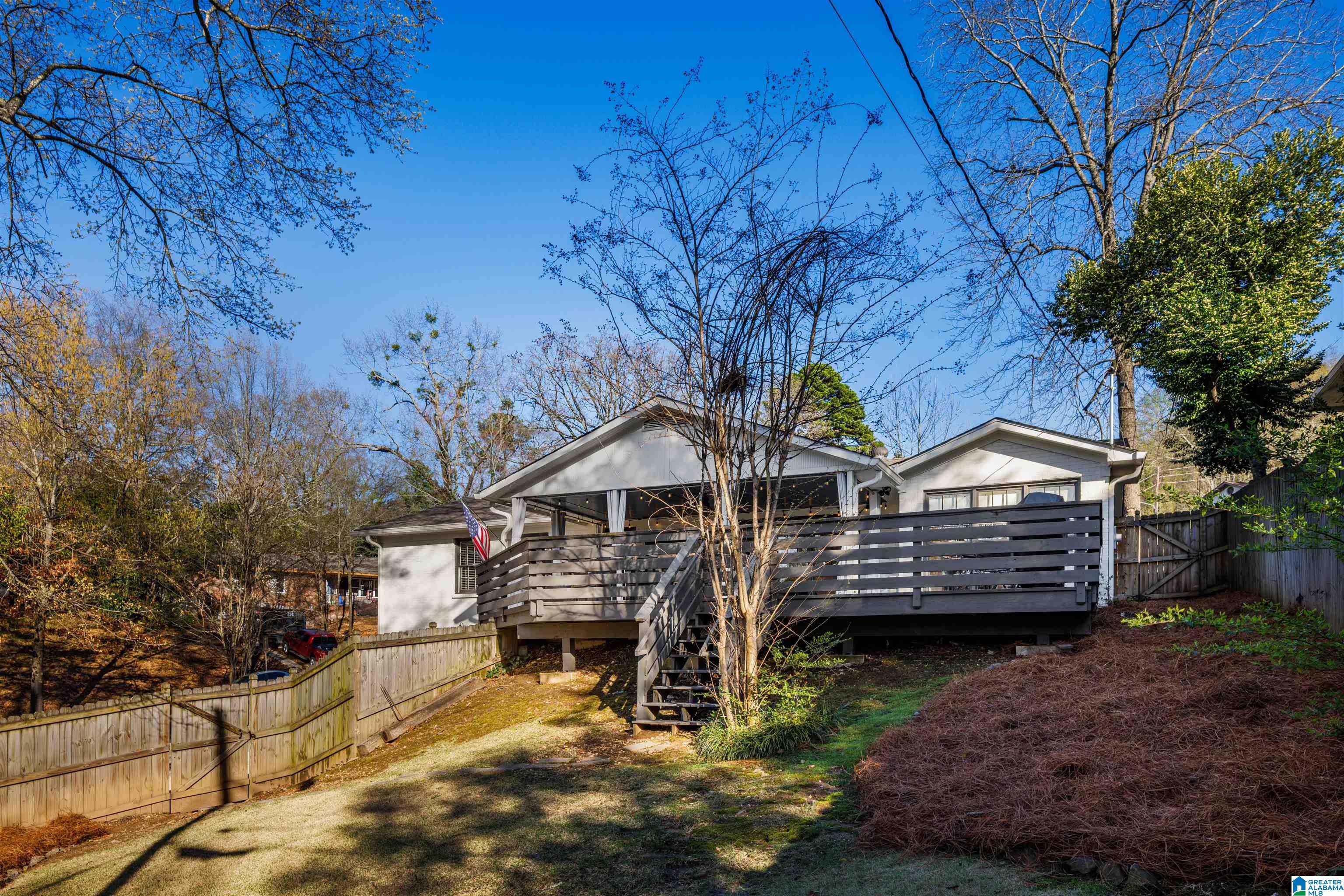 900 LANDALE ROAD