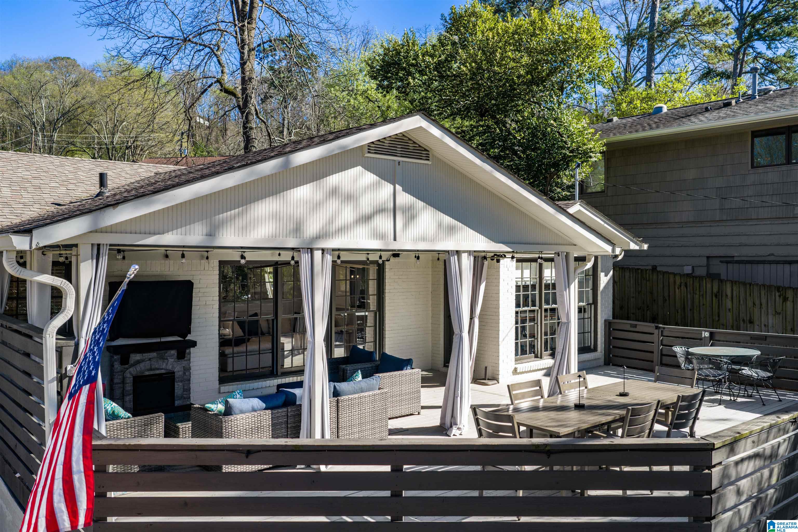 900 LANDALE ROAD