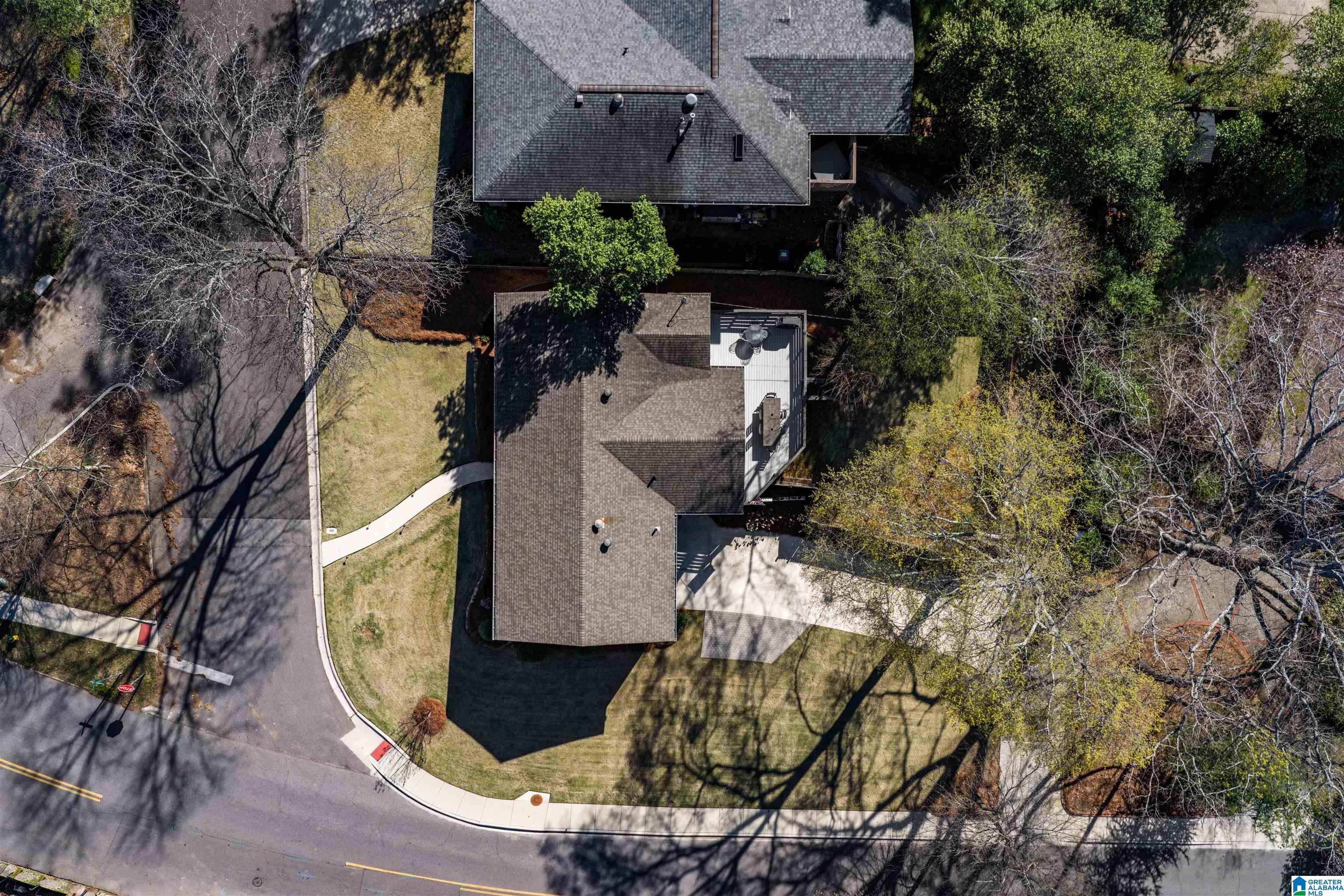 900 LANDALE ROAD