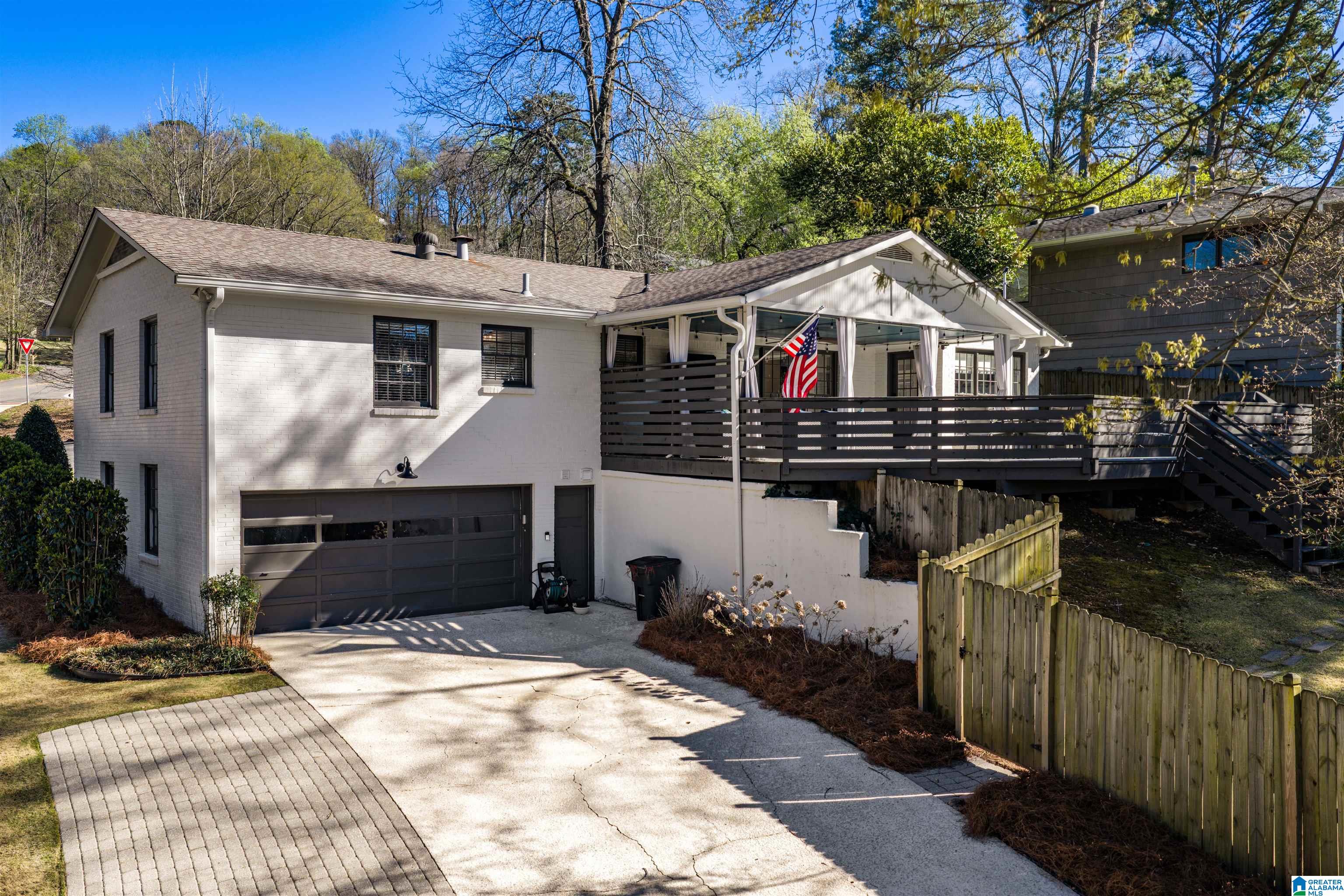 900 LANDALE ROAD