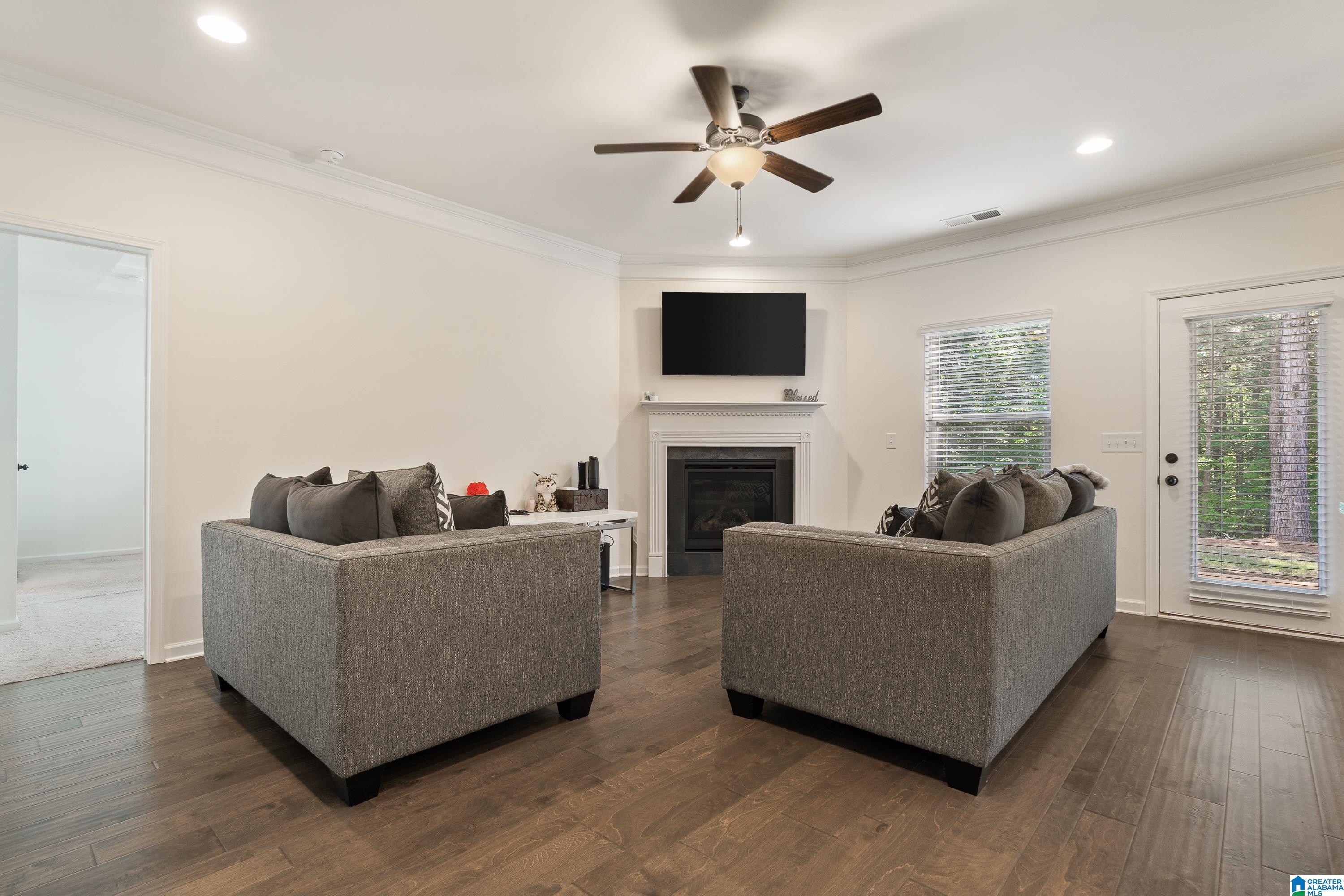 245 LAKERIDGE DRIVE