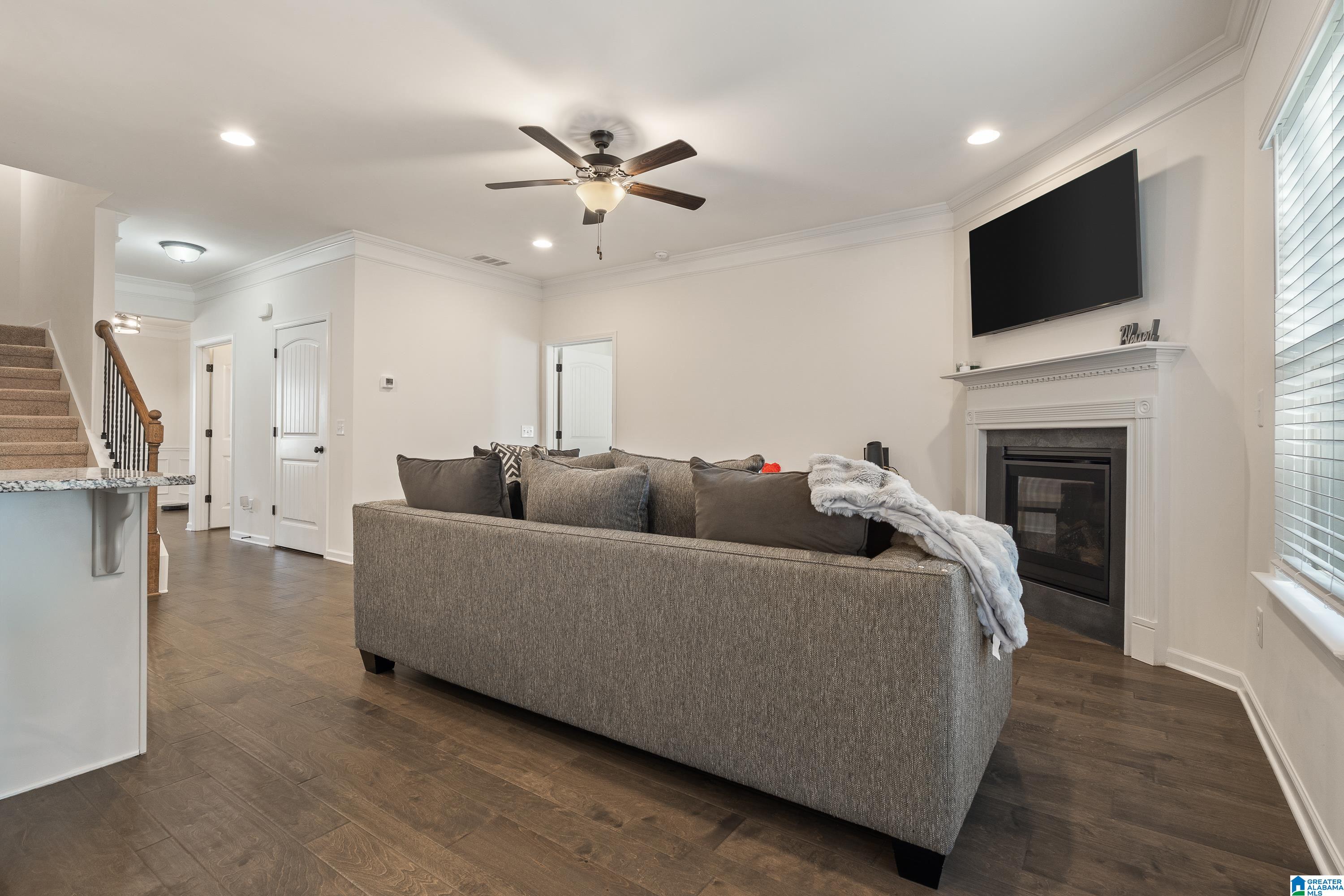 245 LAKERIDGE DRIVE