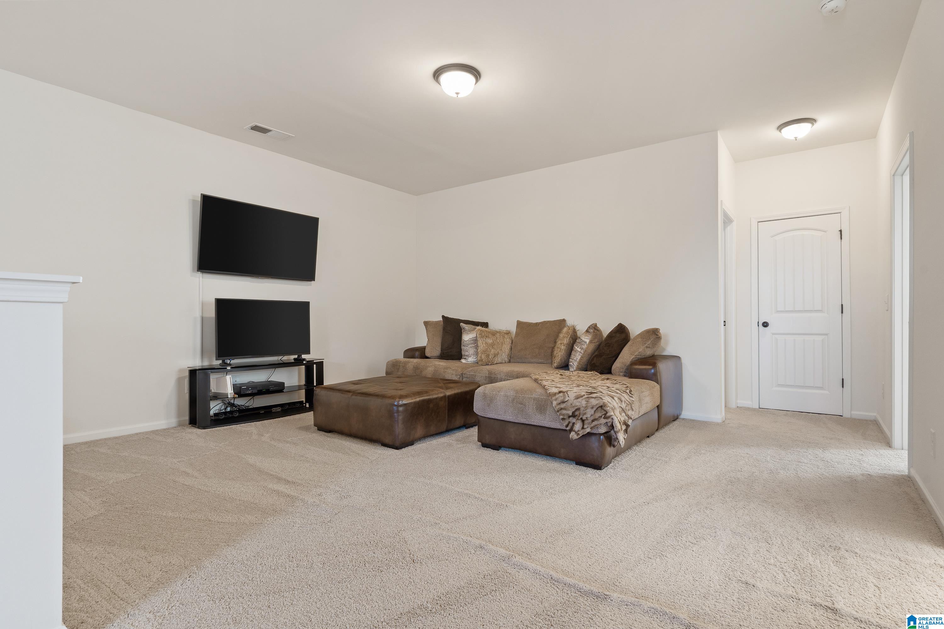 245 LAKERIDGE DRIVE