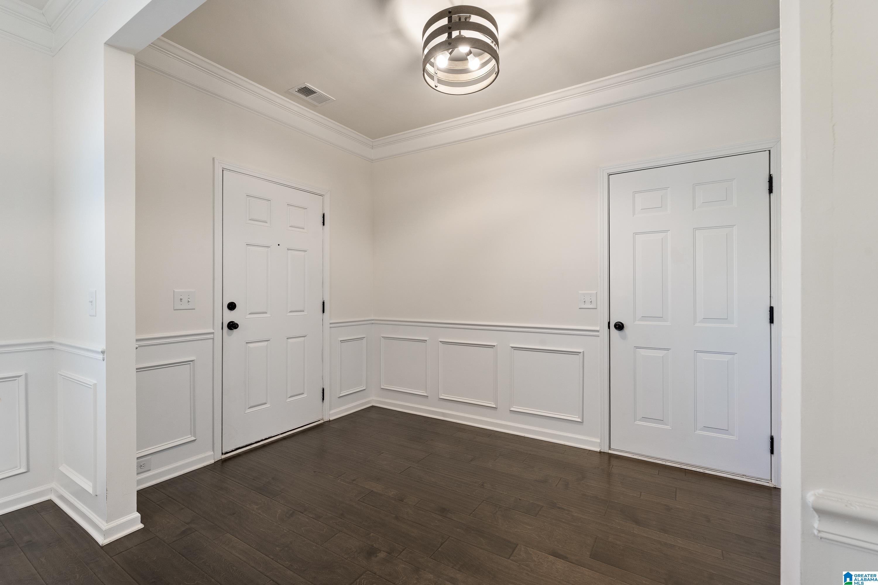 245 LAKERIDGE DRIVE
