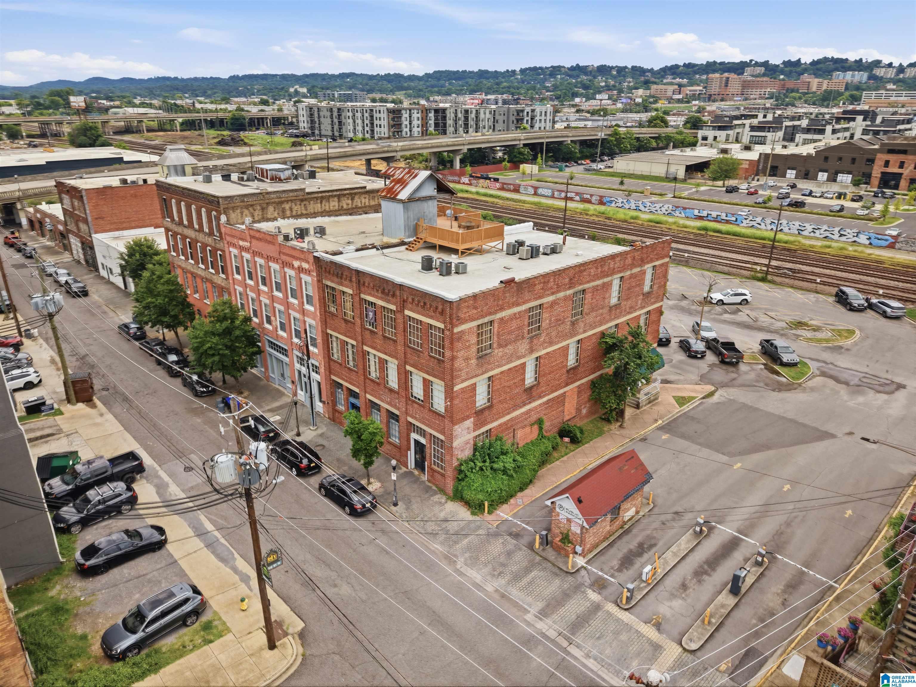 2301 MORRIS AVENUE 207