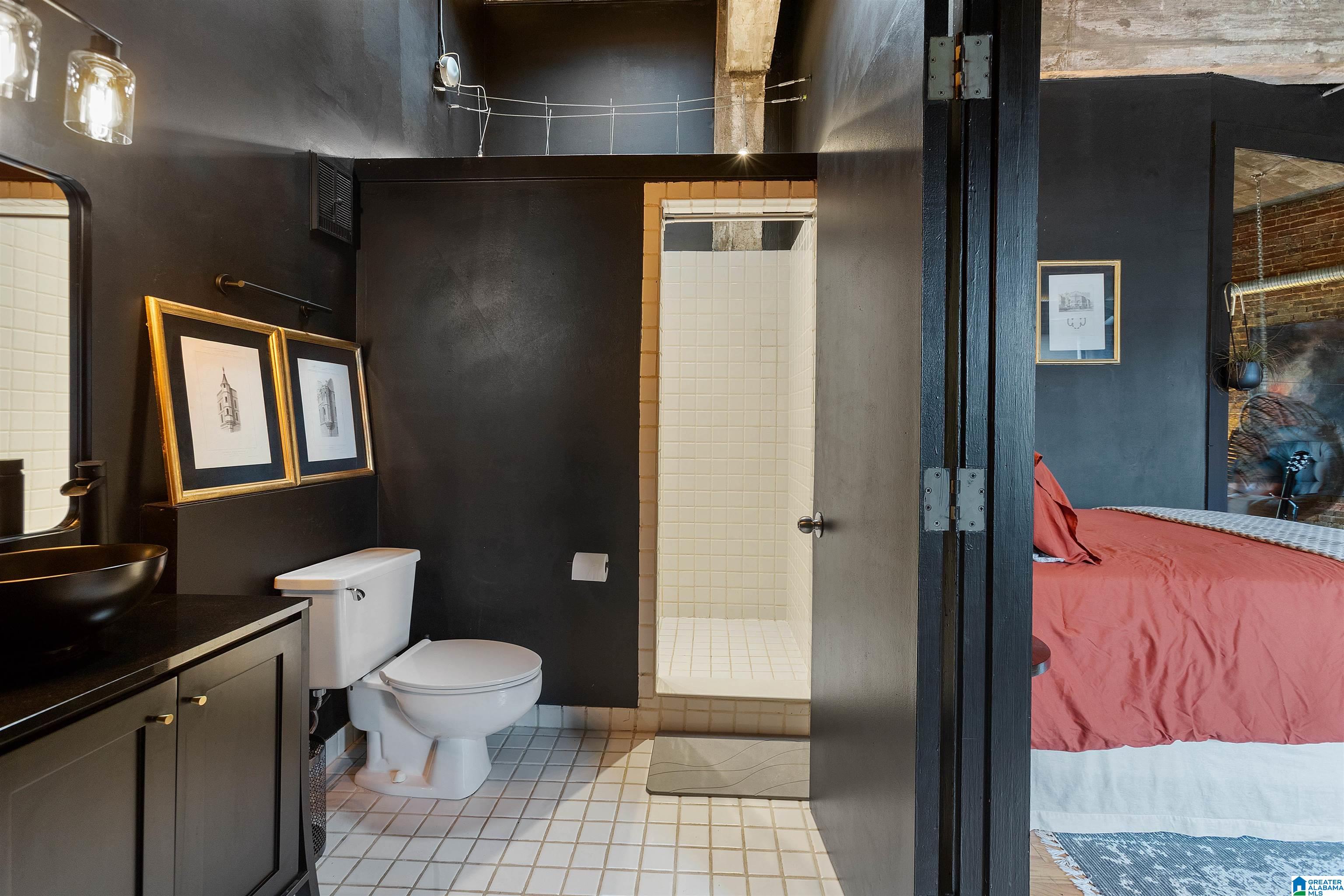 2327 MORRIS AVENUE Unit: 3A