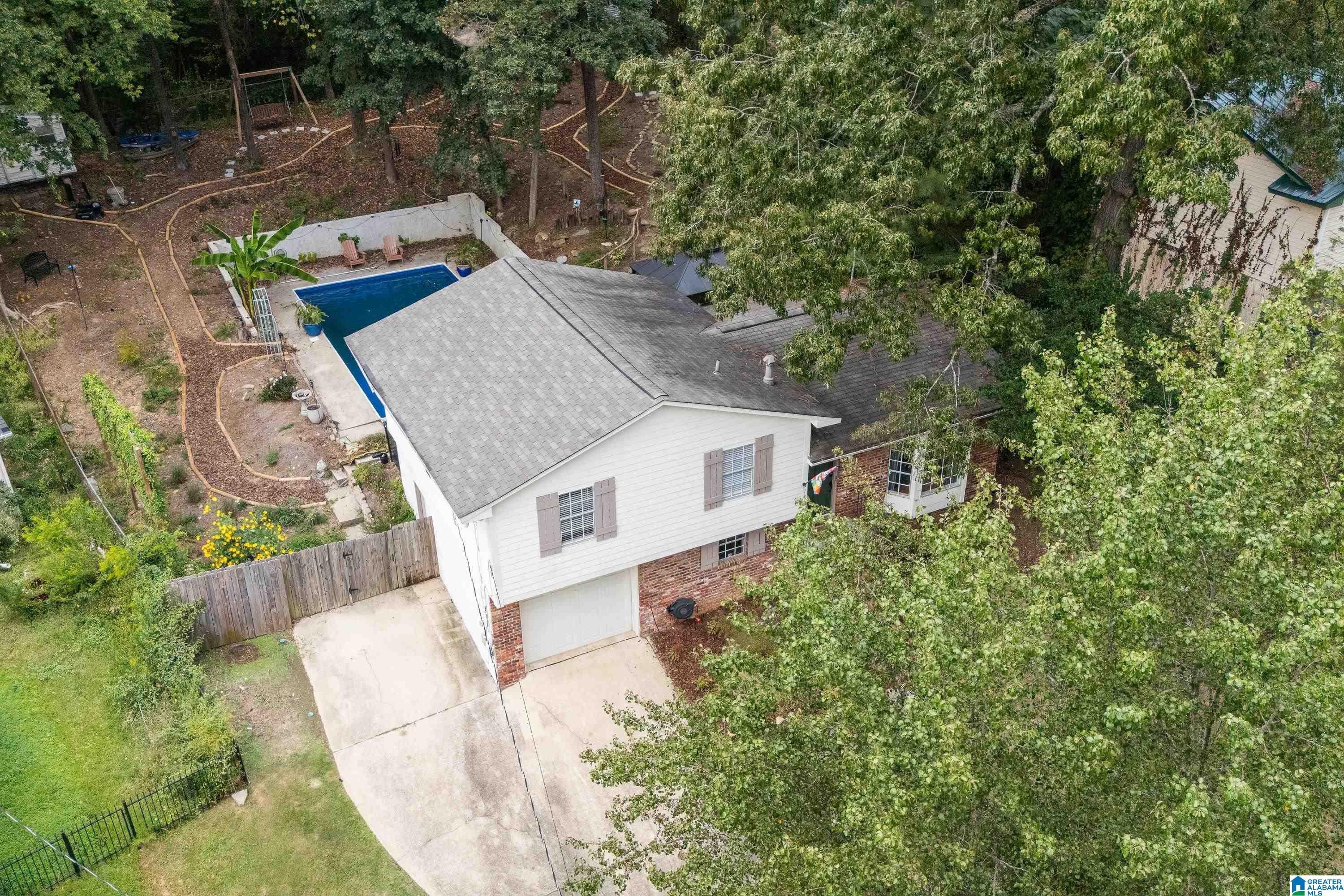 532 CONWAY LANE