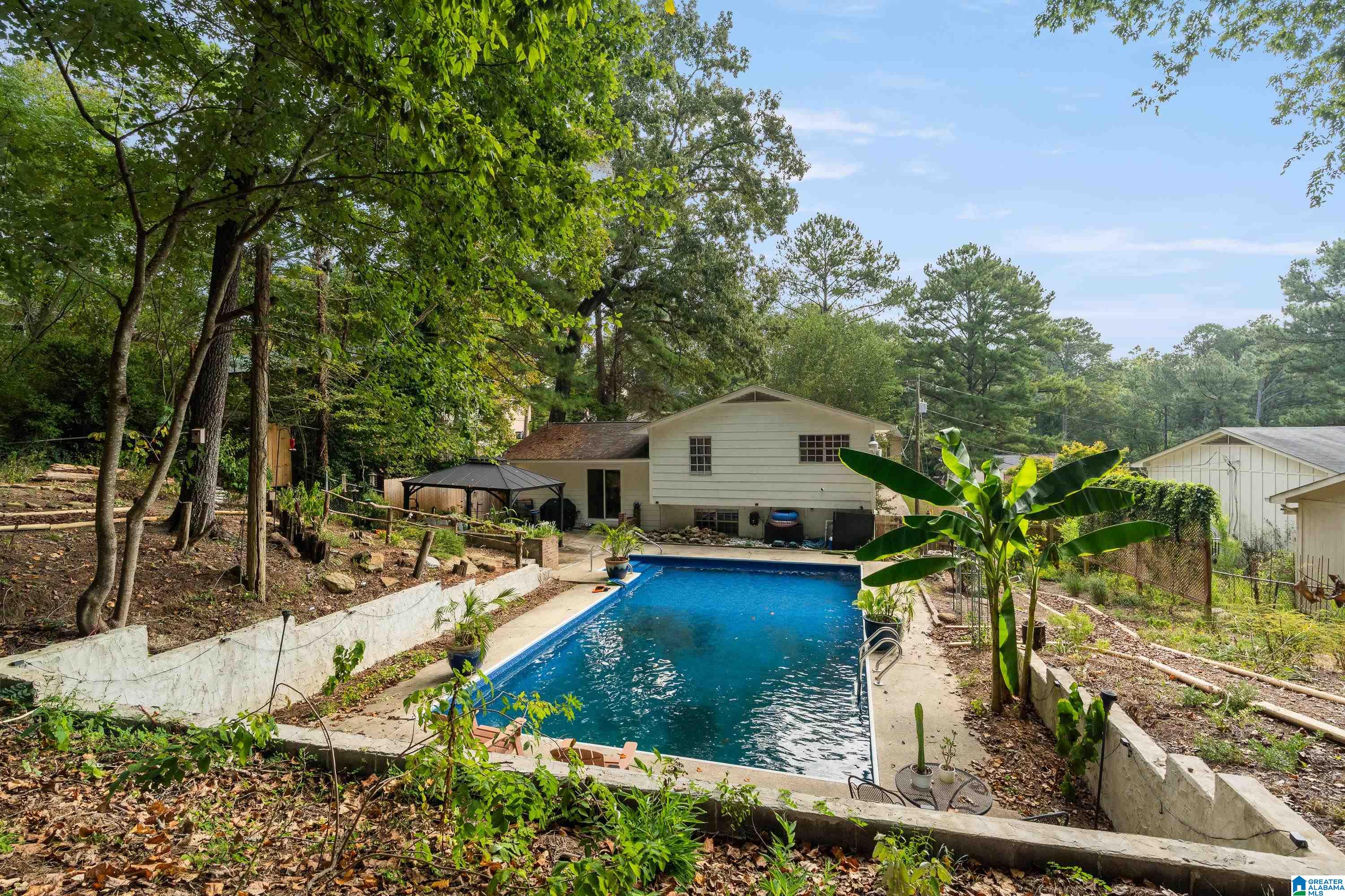 532 CONWAY LANE