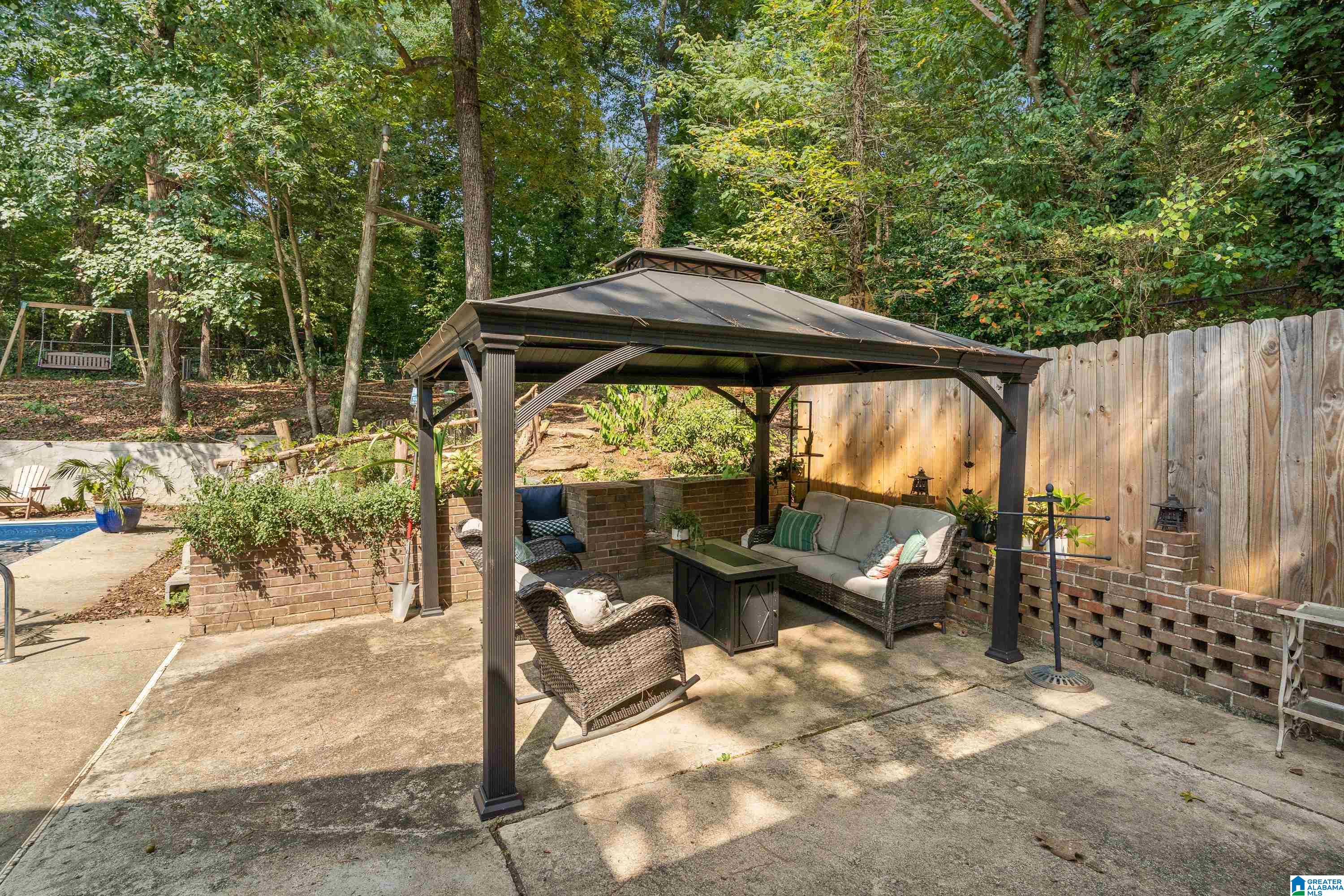 532 CONWAY LANE