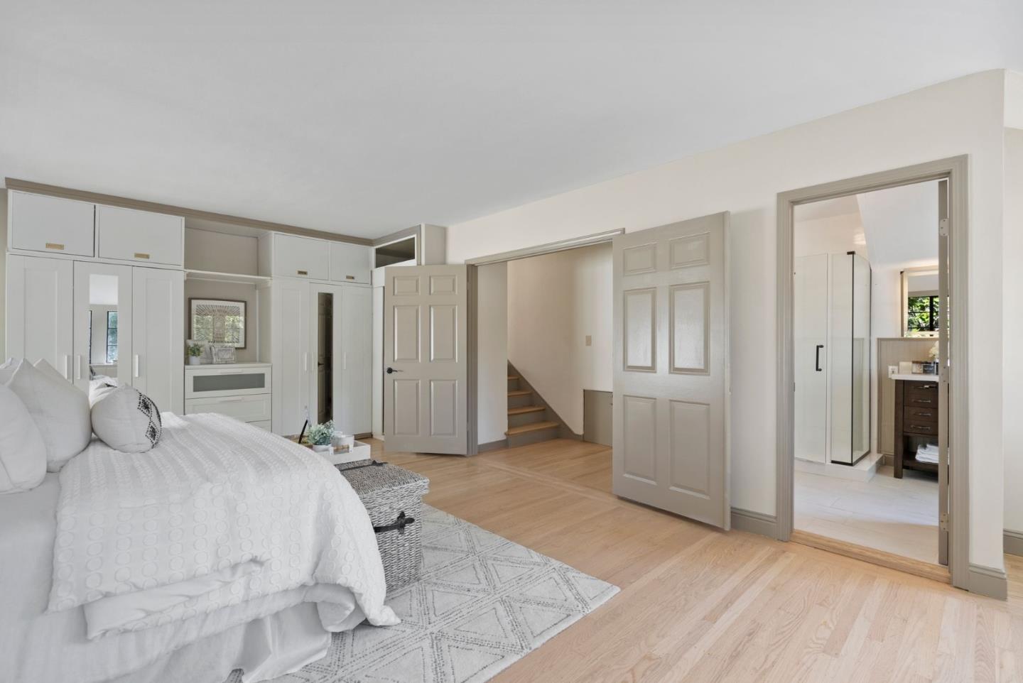 281 W 3rd AVE
