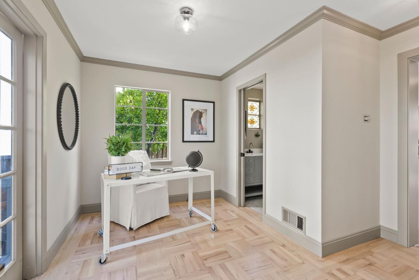 281 W 3rd AVE