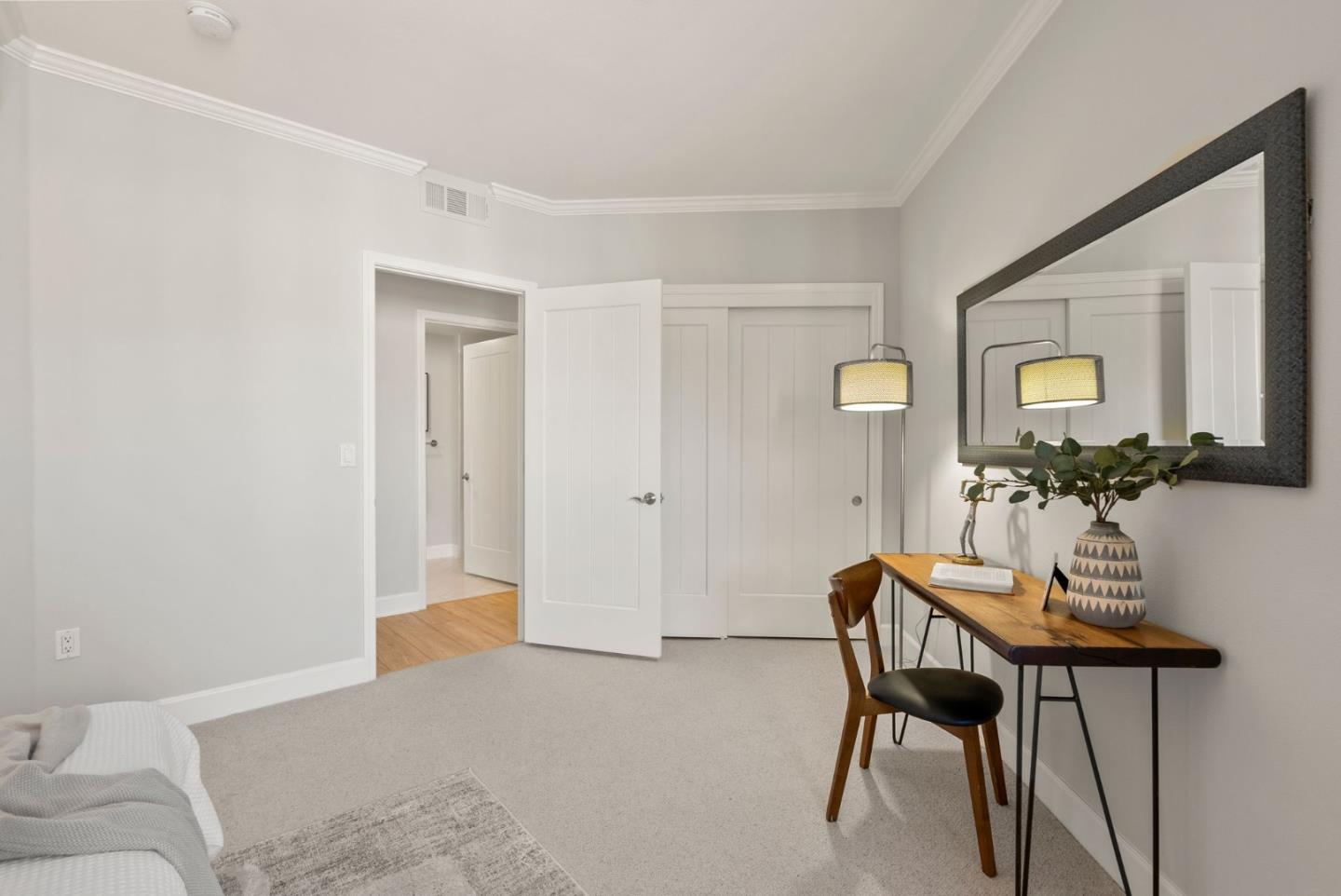 1001 Laurel ST 306