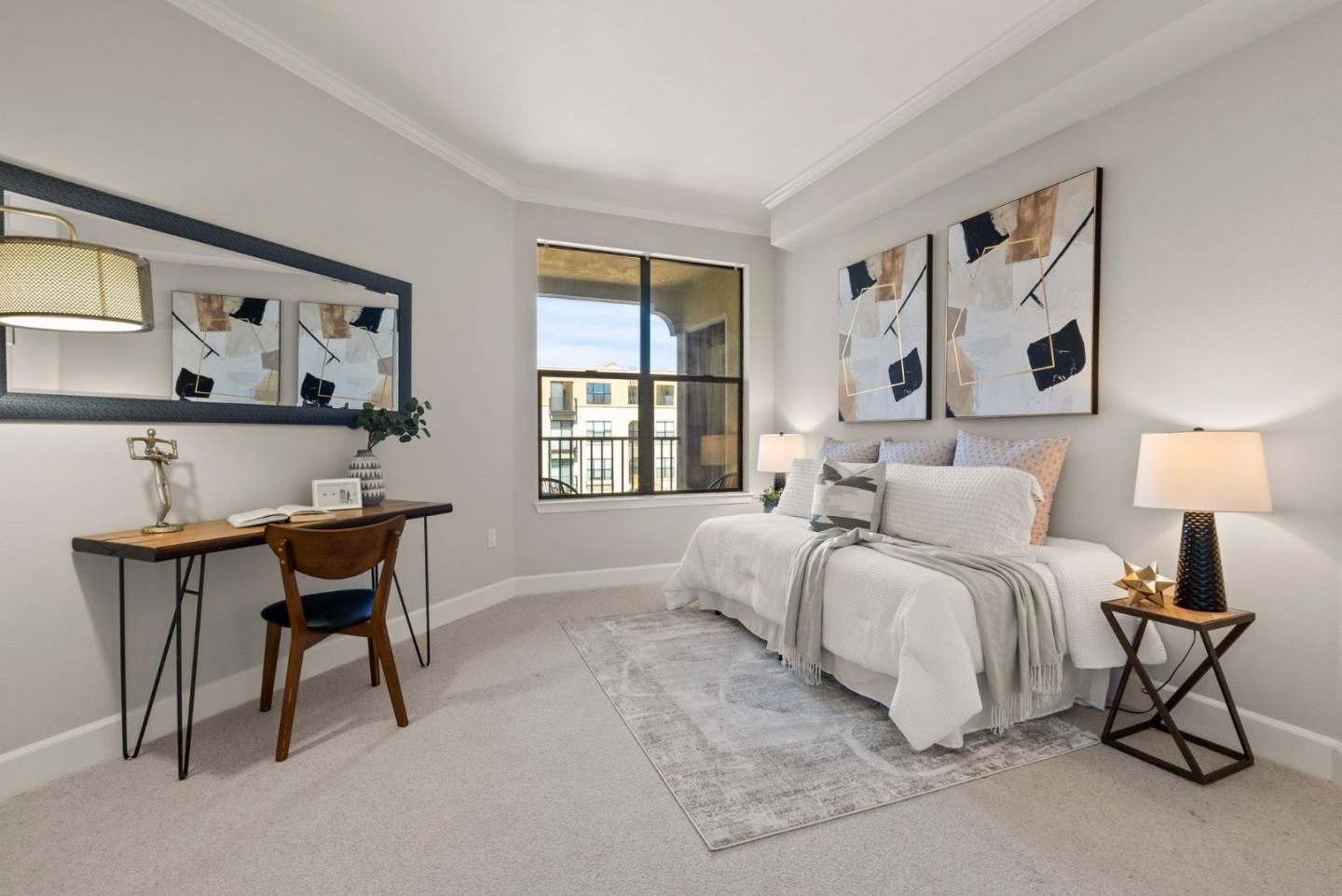 1001 Laurel ST 306