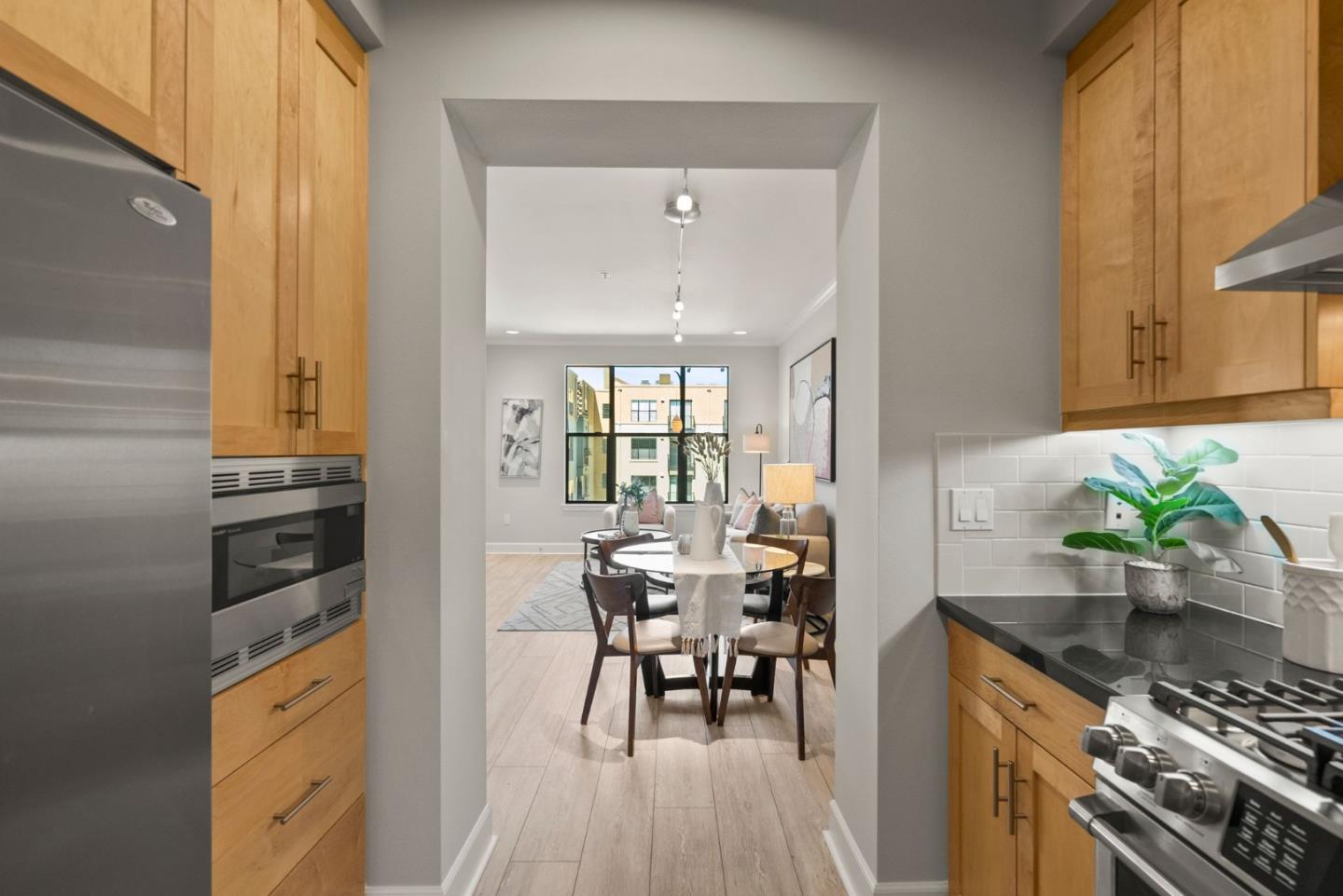 1001 Laurel ST 306