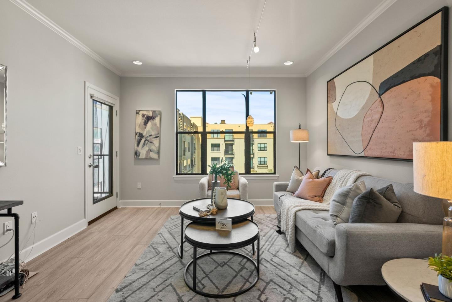1001 Laurel ST 306