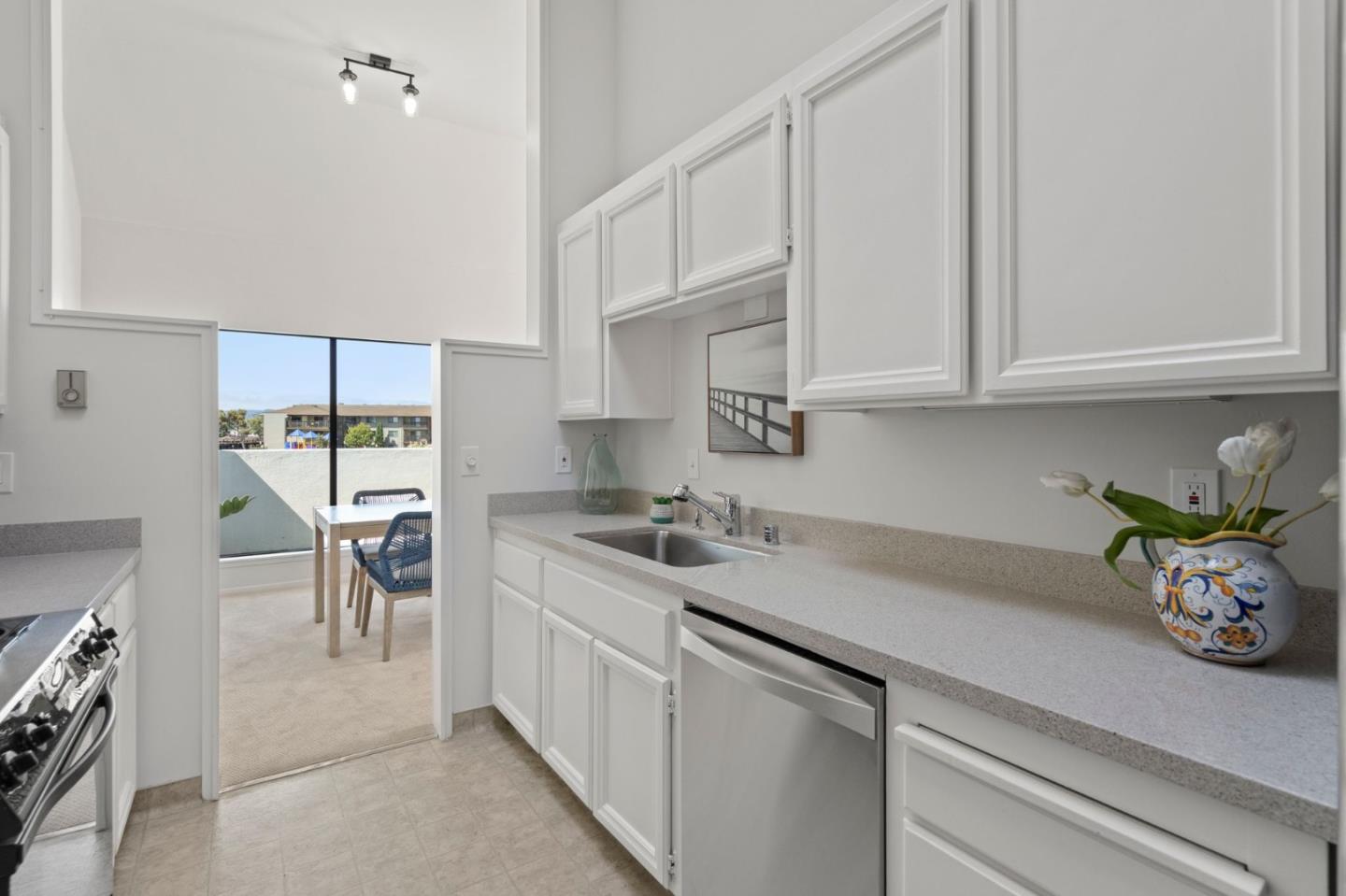 674 Portofino LN