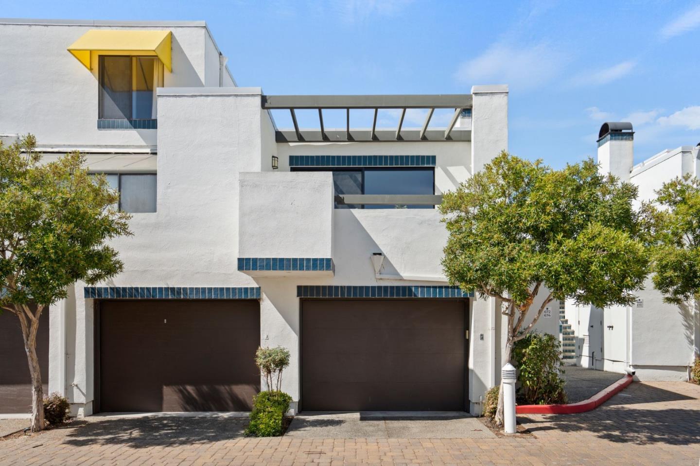674 Portofino LN