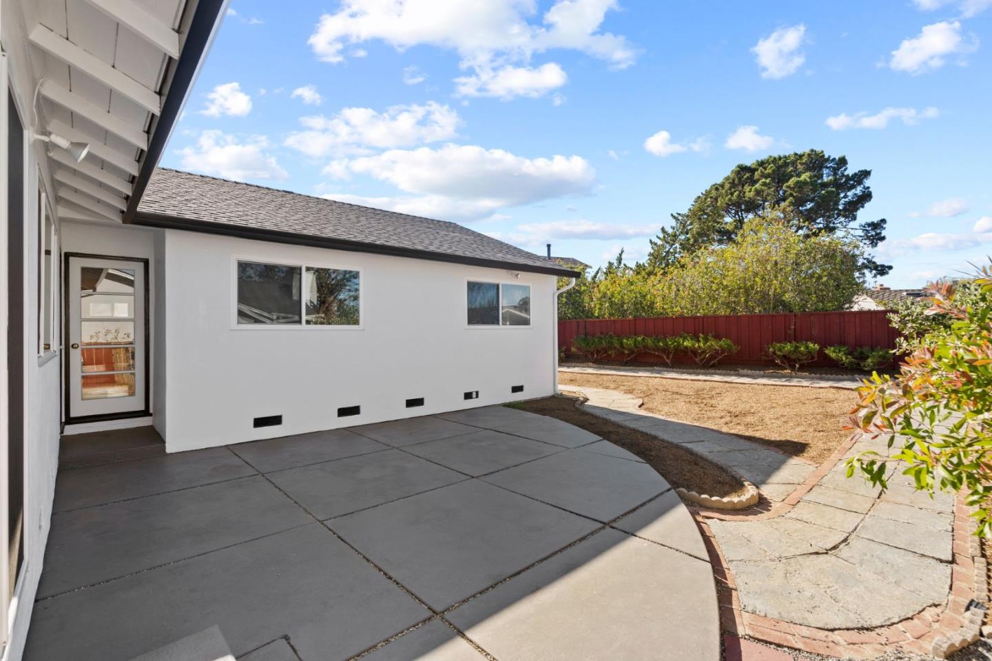3907 Christian DR