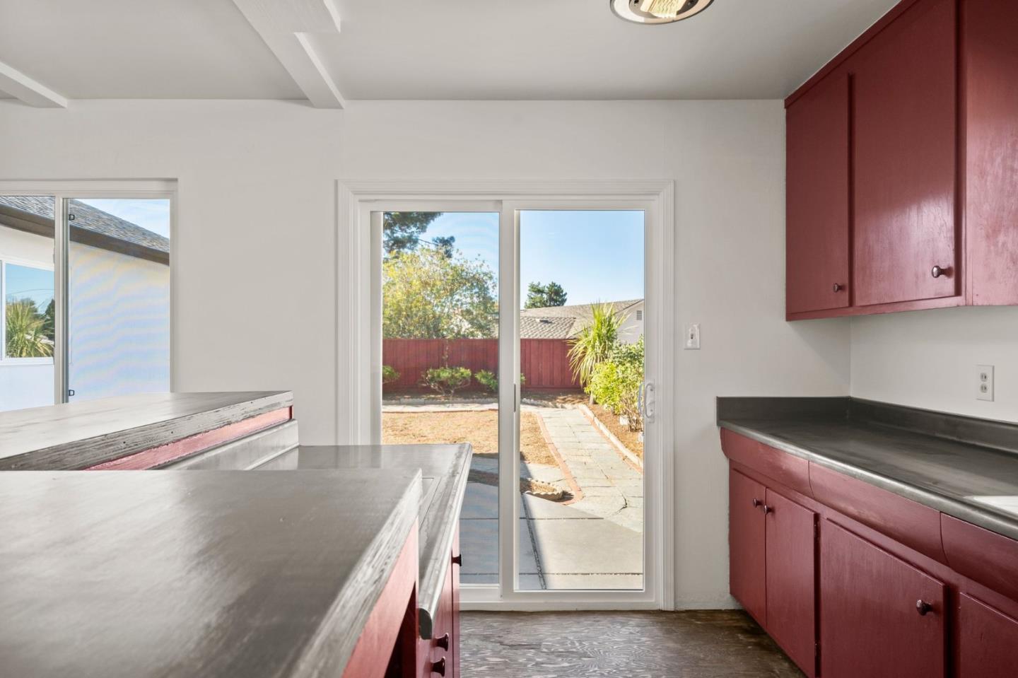 3907 Christian DR