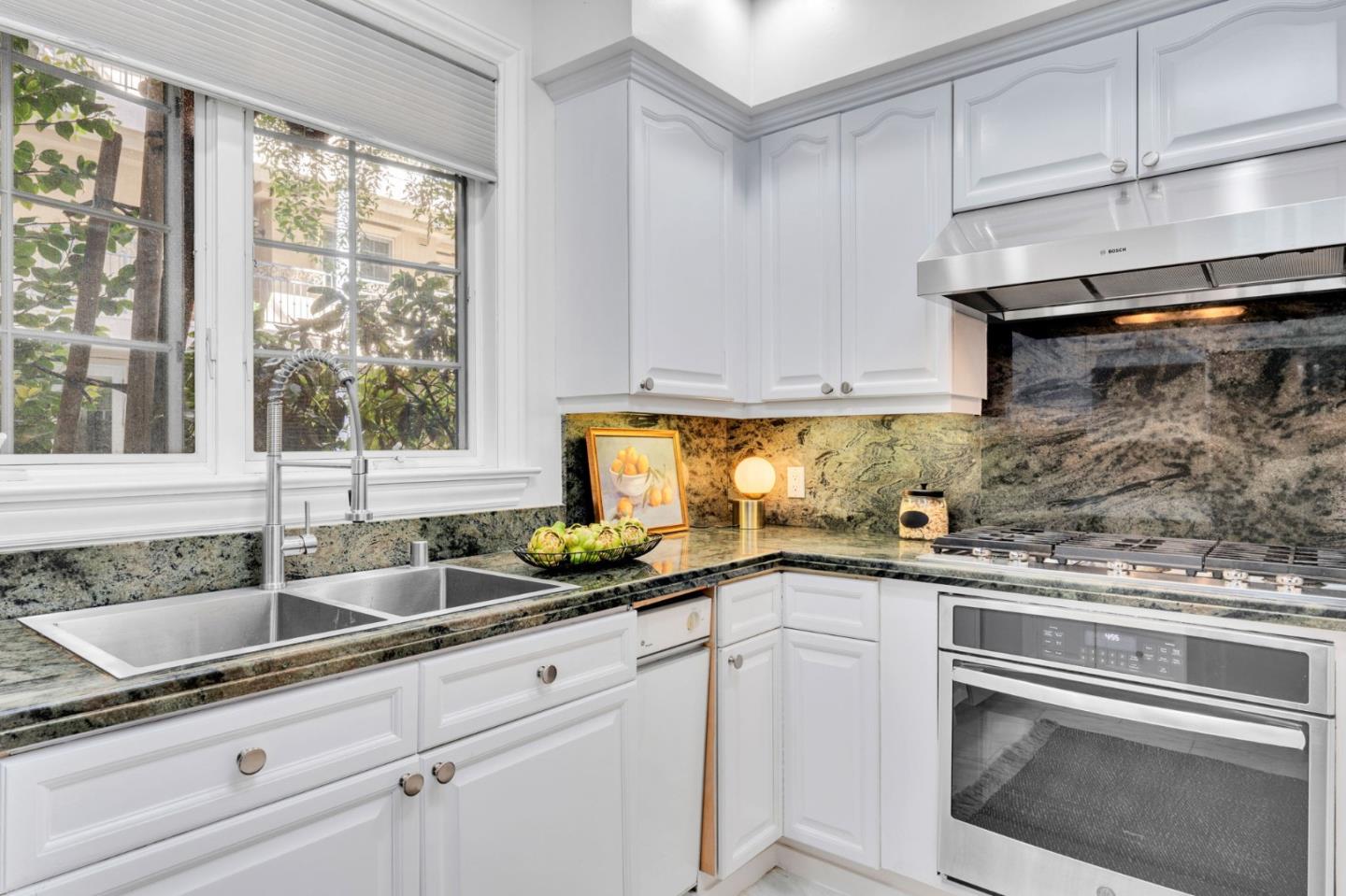 153 North San Mateo Drive 106