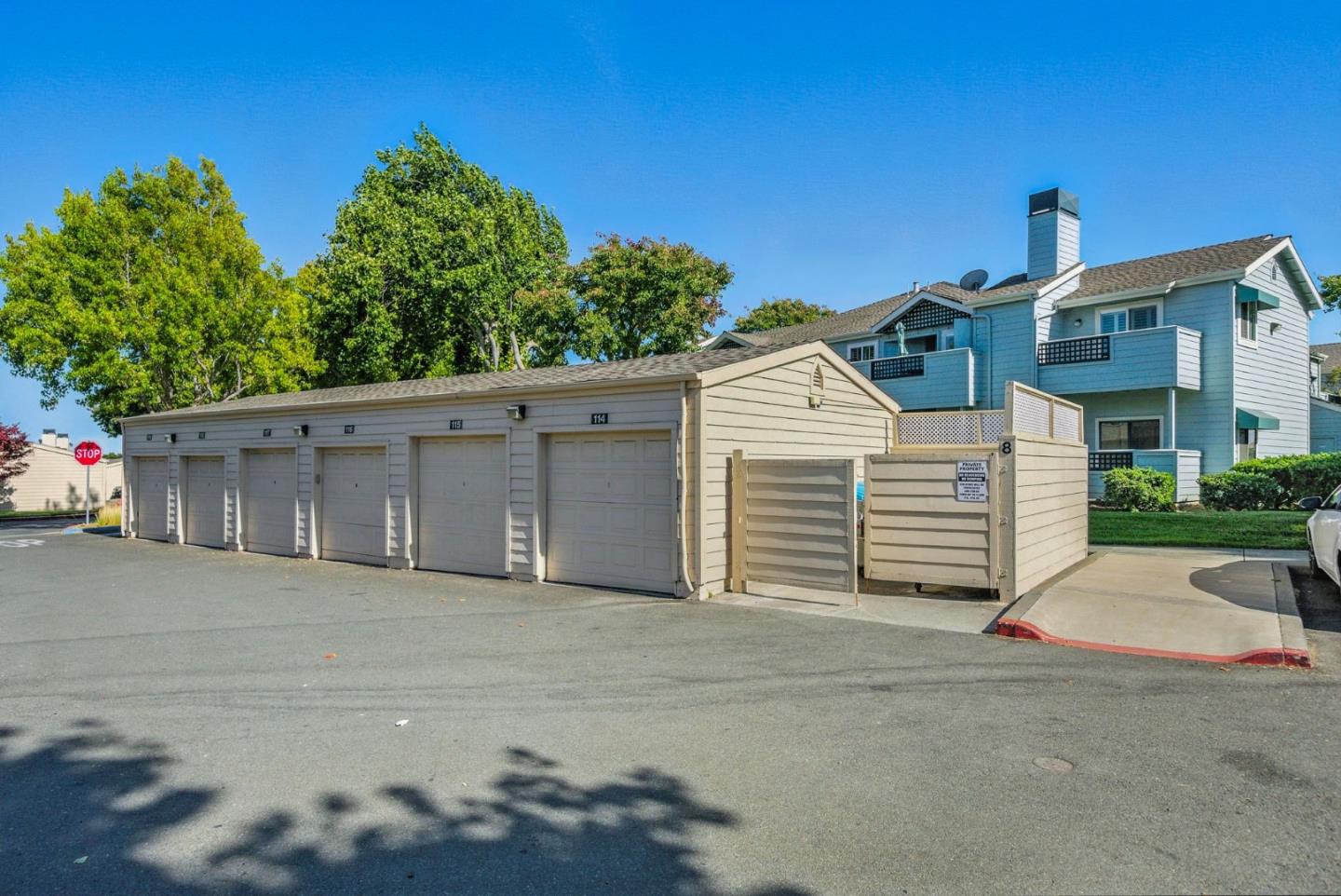 1201 Glen Cove Parkway 1001