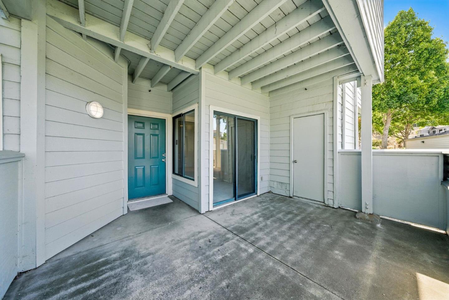 1201 Glen Cove Parkway 1001