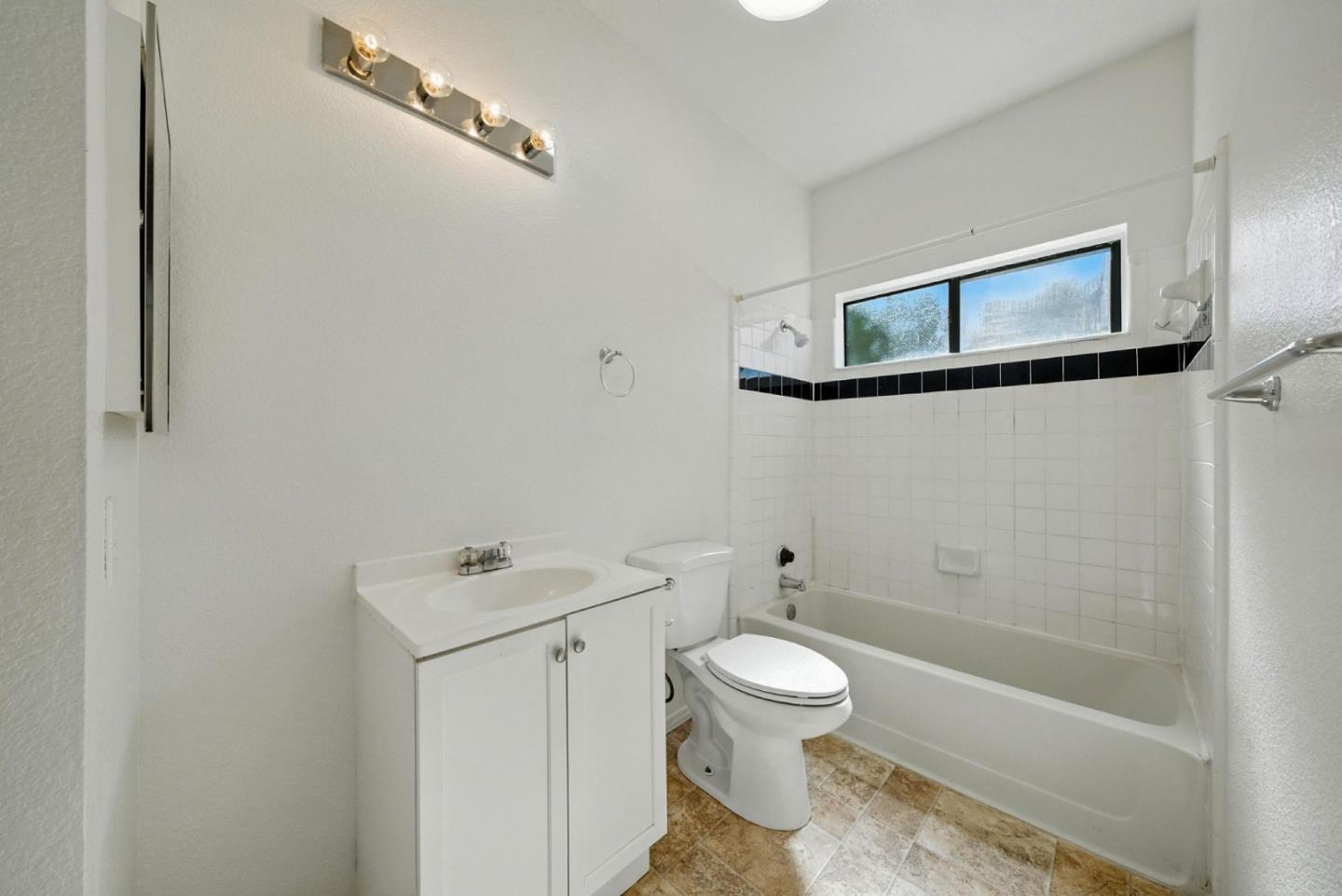 1201 Glen Cove Parkway 1001