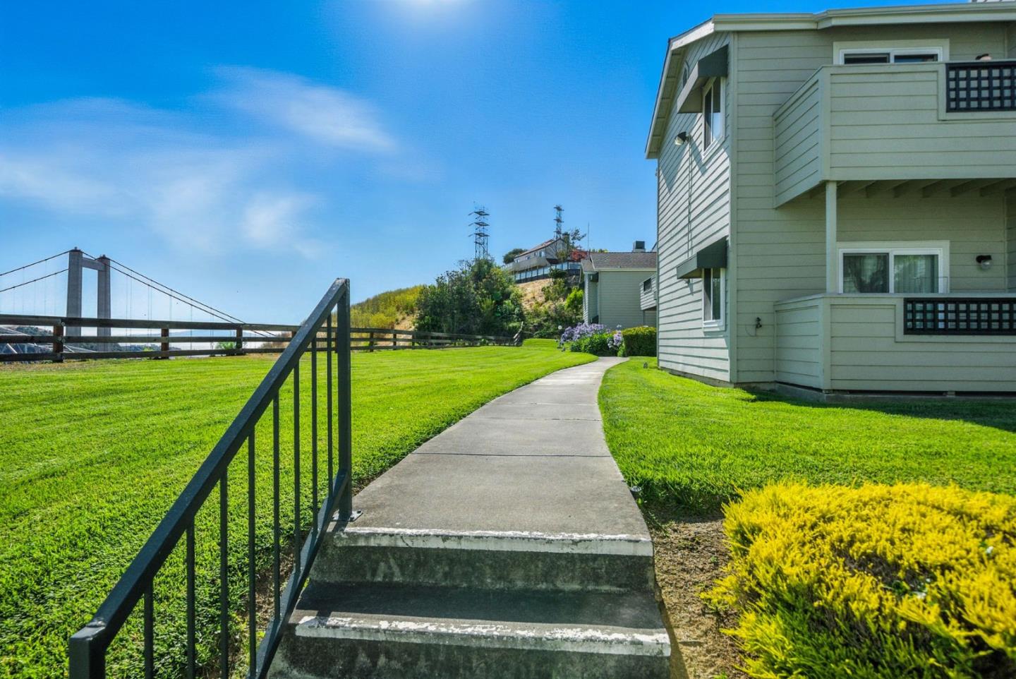 1201 Glen Cove Parkway 1001