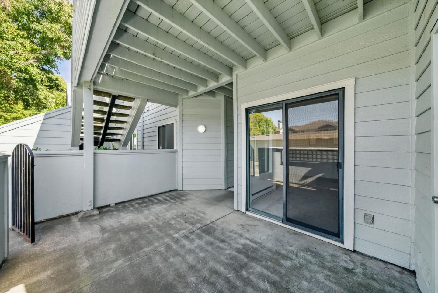 1201 Glen Cove Parkway 1001