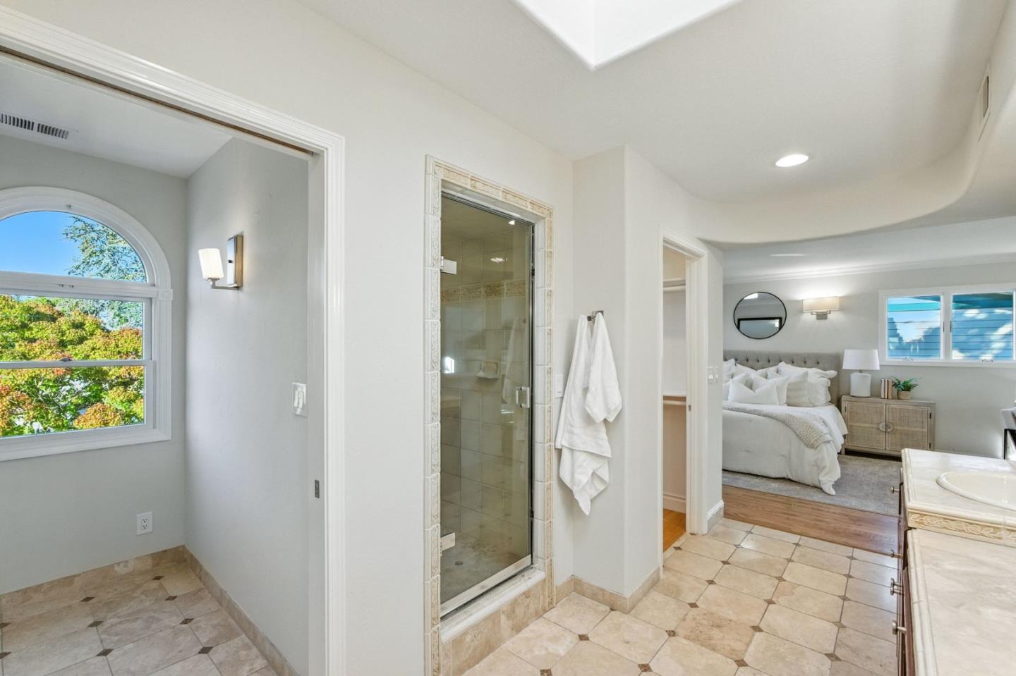 1531 Locust Street