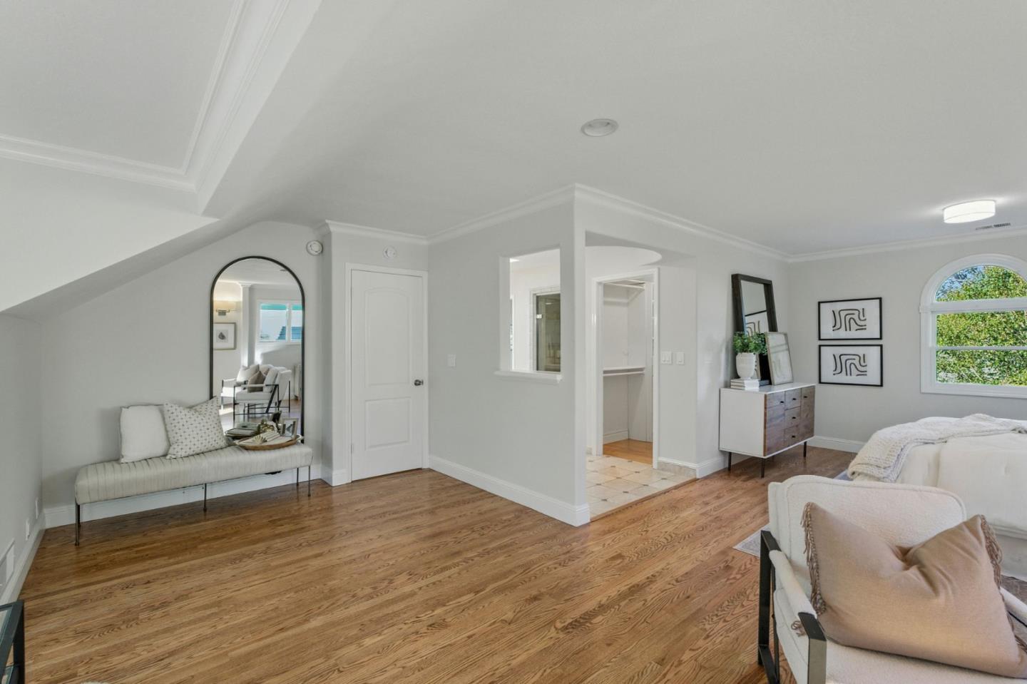 1531 Locust Street