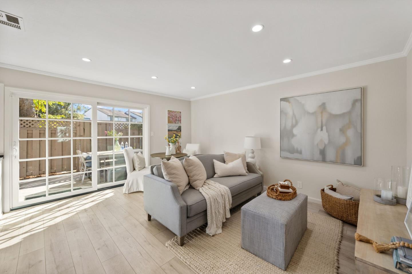 848 Magellan Lane