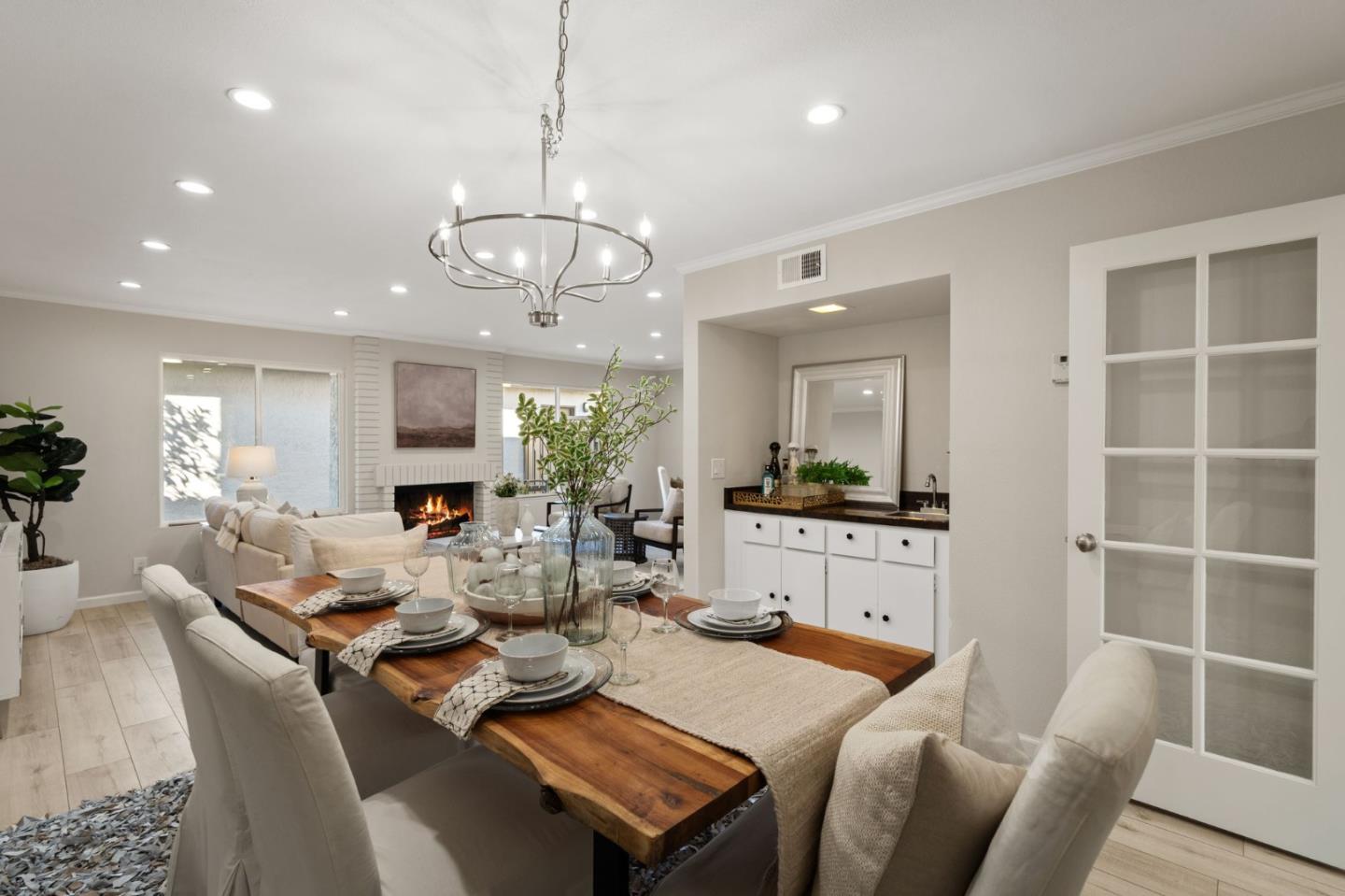 848 Magellan Lane