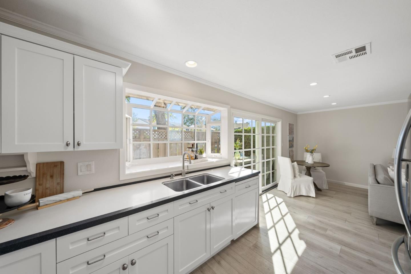 848 Magellan Lane