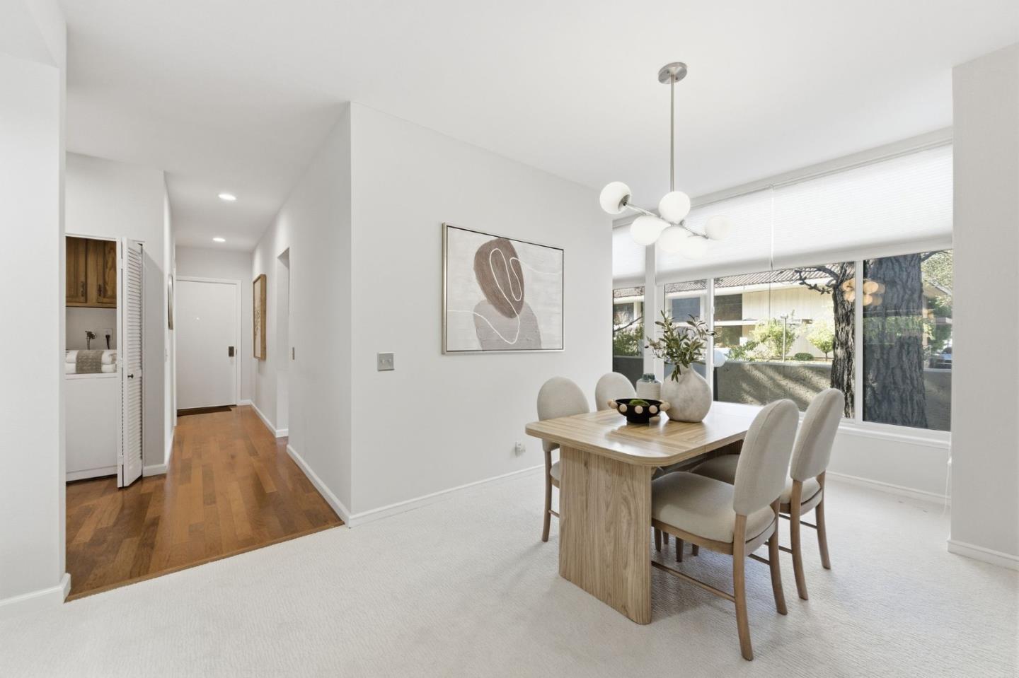 11 Hayward Avenue 1009