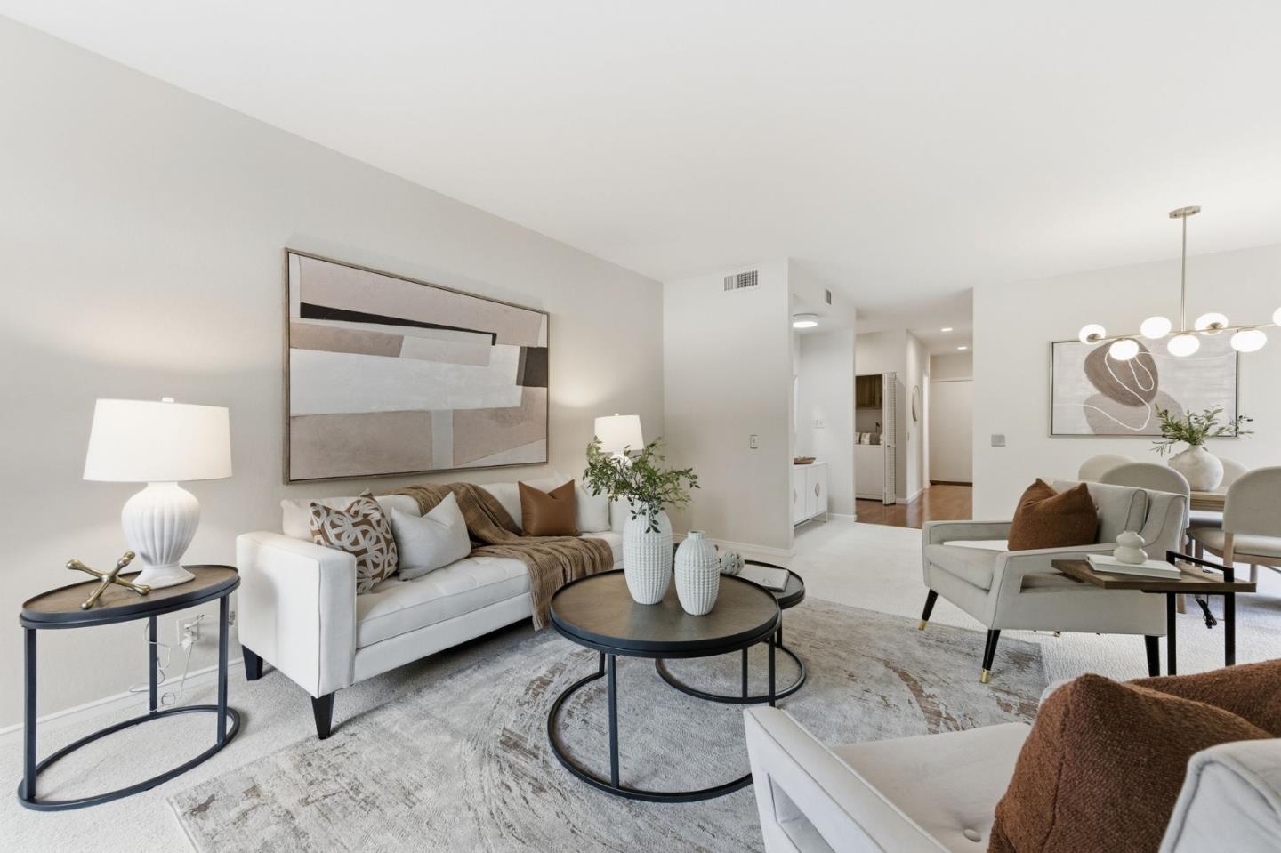 11 Hayward Avenue 1009