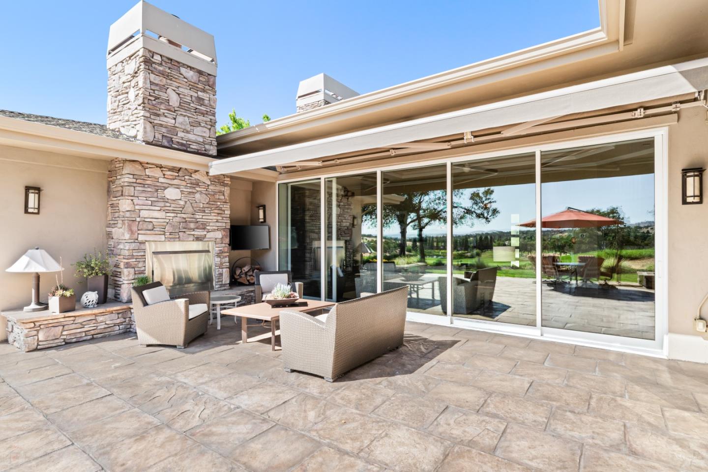 2369 Oak Creek Drive