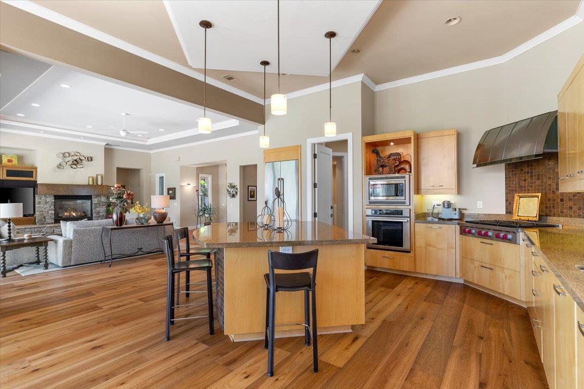 2369 Oak Creek Drive